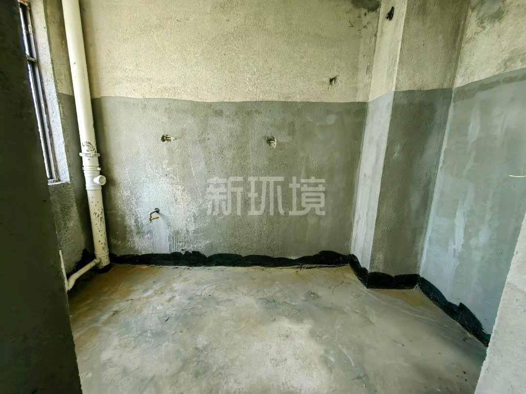 山水印象澜庭  3室2厅2卫   88.00万客厅