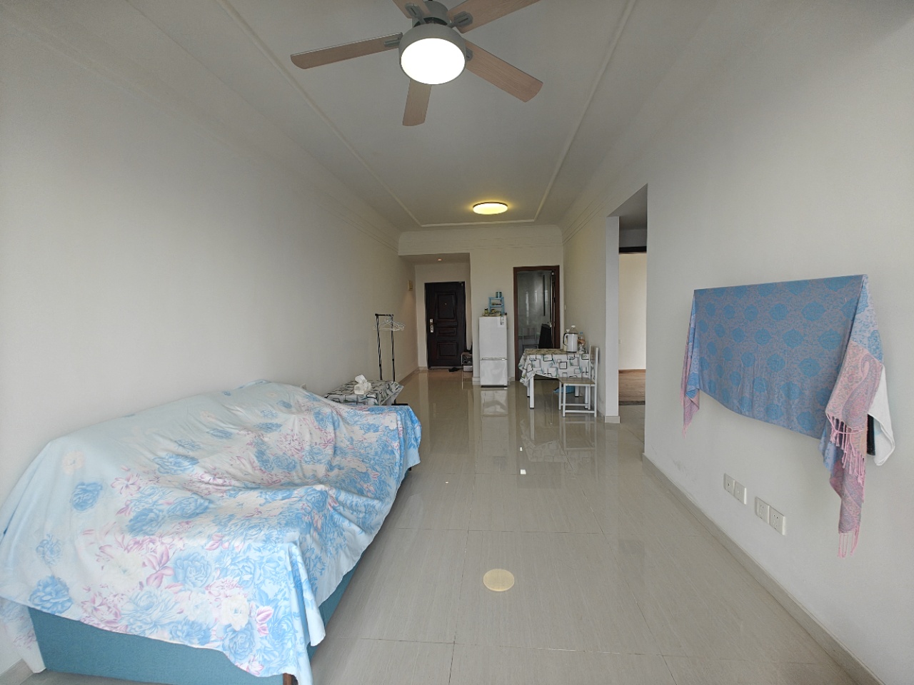 星华海岸城一期  2室2厅1卫    105.0万 星华海岸城一期  2室2厅1卫    105.0万室内图