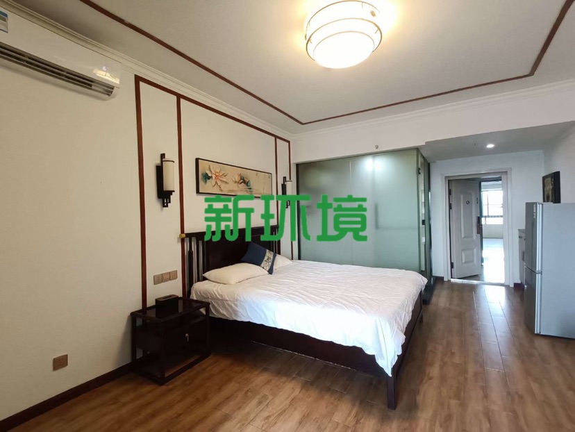 东方曼哈顿  1室1厅1卫   30.80万客厅