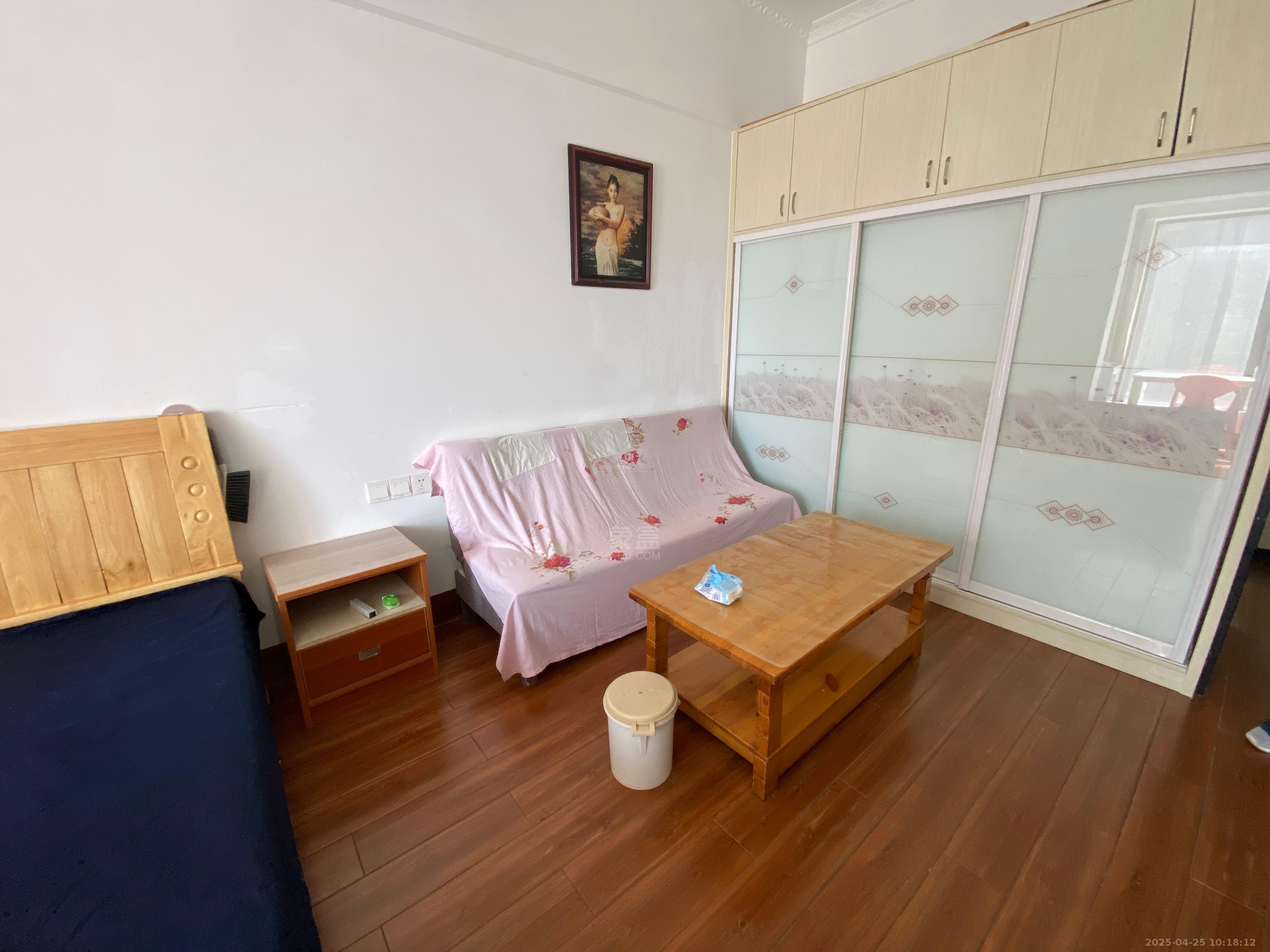 中泰财富湘江 1室1厅1卫 1300.0元/月 中泰财富湘江 1室1厅1卫 1300.0元/月室内图