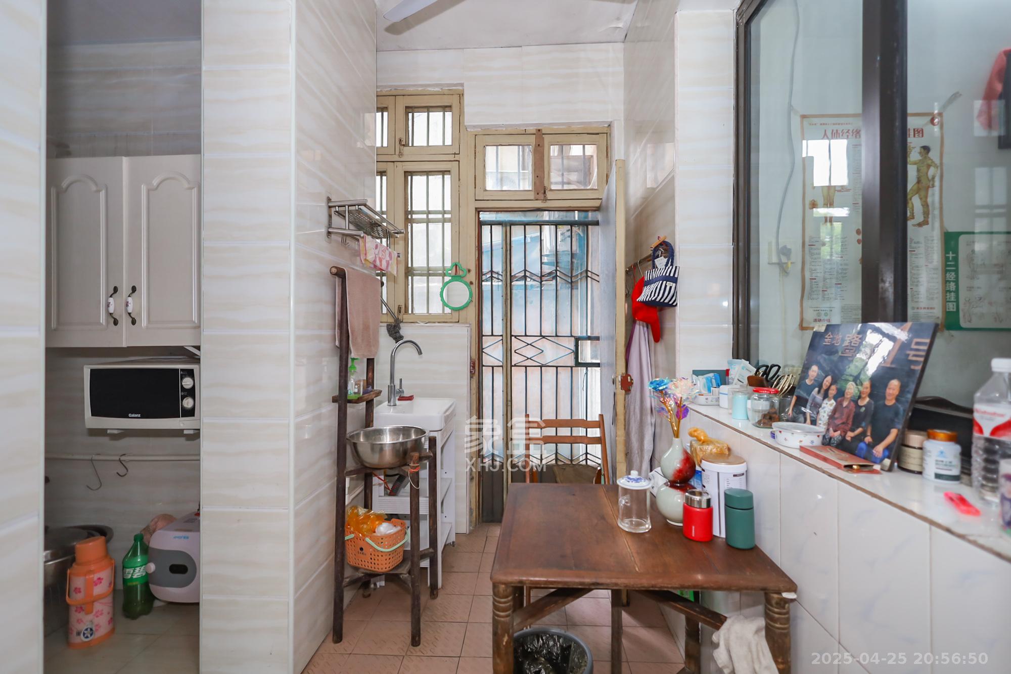 杜家塘小区 3室1厅1卫 2500.0元/月 杜家塘小区 3室1厅1卫 2500.0元/月室内图