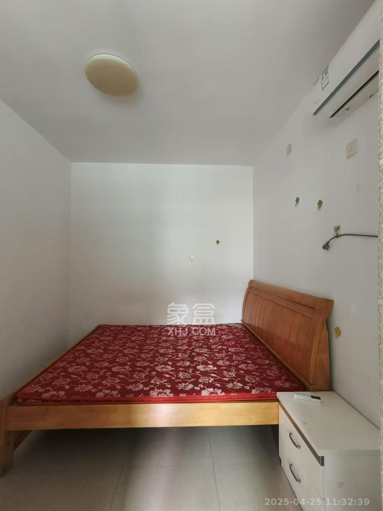 扬帆小区 1室1厅1卫 1500.0元/月 扬帆小区 1室1厅1卫 1500.0元/月室内图