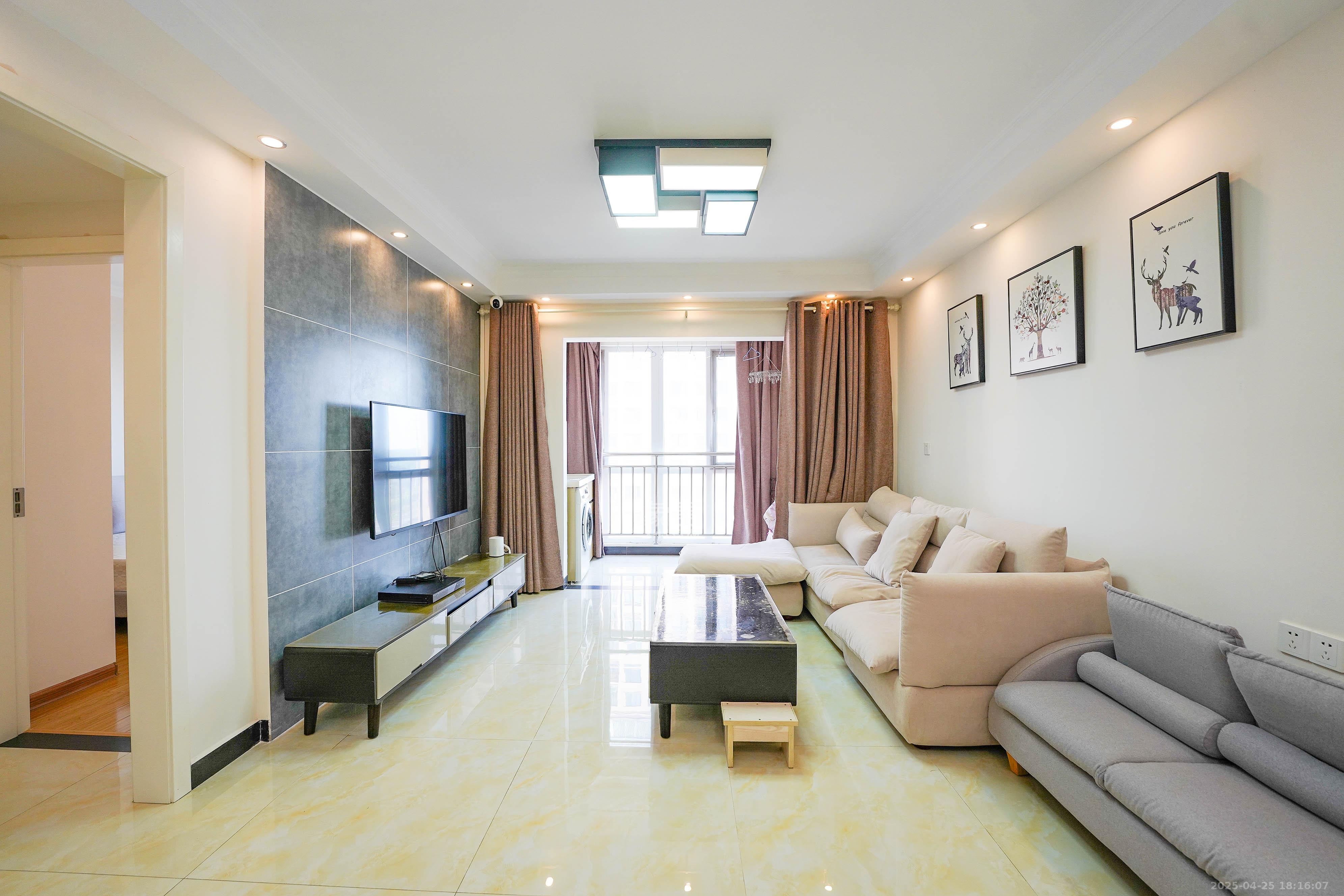 丽发新城  2室2厅1卫   70.00万