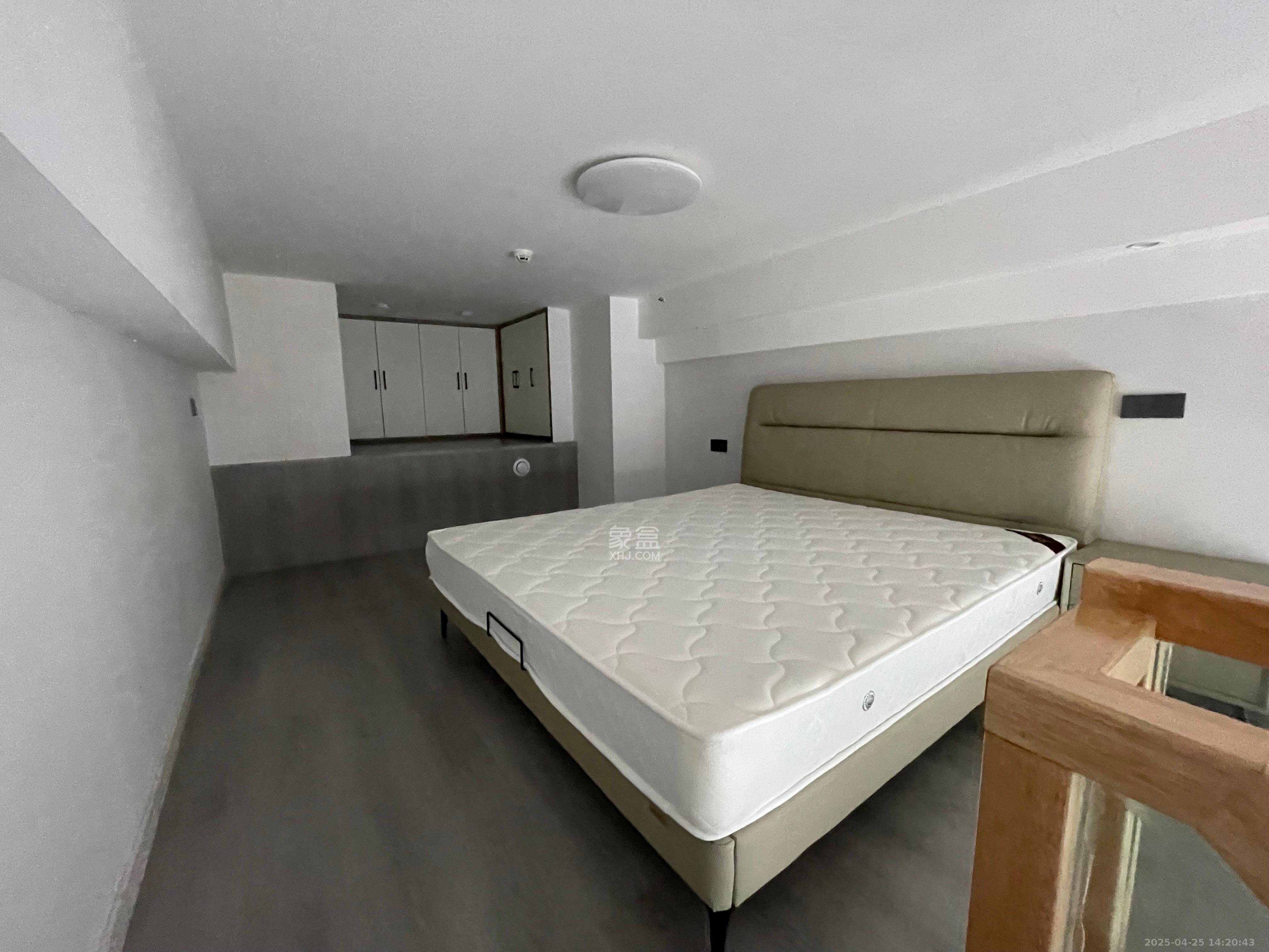 敬天广场 1室0厅0卫 2500.0元/月 敬天广场 1室0厅0卫 2500.0元/月室内图