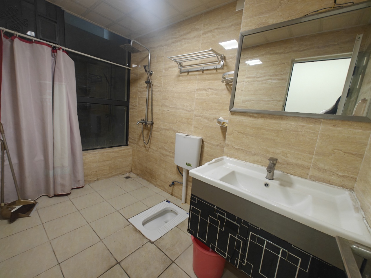 华盛中央公园  3室2厅2卫    176.0万 华盛中央公园  3室2厅2卫    176.0万室内图