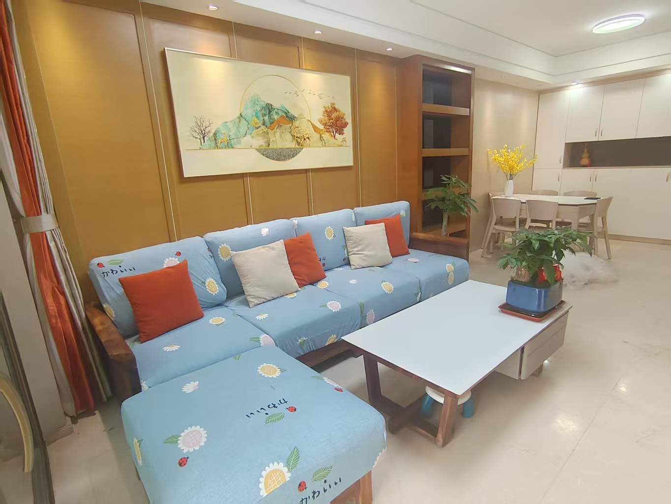 天鹅湾  2室2厅1卫    215.0万 天鹅湾  2室2厅1卫    215.0万室内图