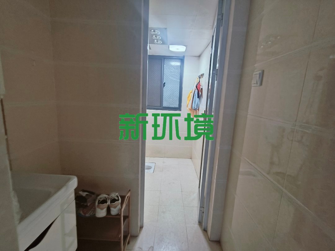鑫成君泰  1室0厅0卫   79.80万客厅