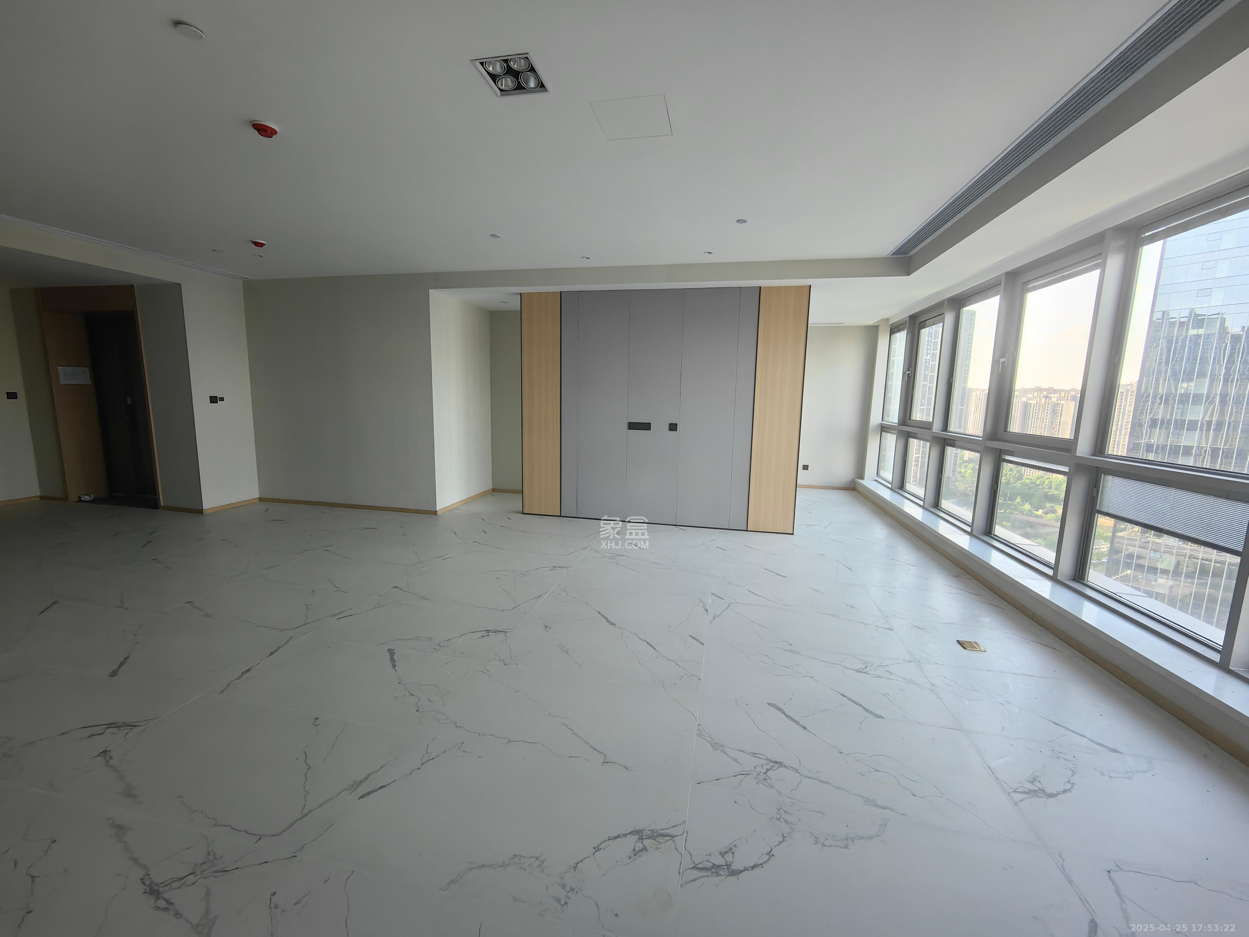 正荣梅溪紫阙台 4室2厅4卫 15000.0元/月 正荣梅溪紫阙台 4室2厅4卫 15000.0元/月室内图