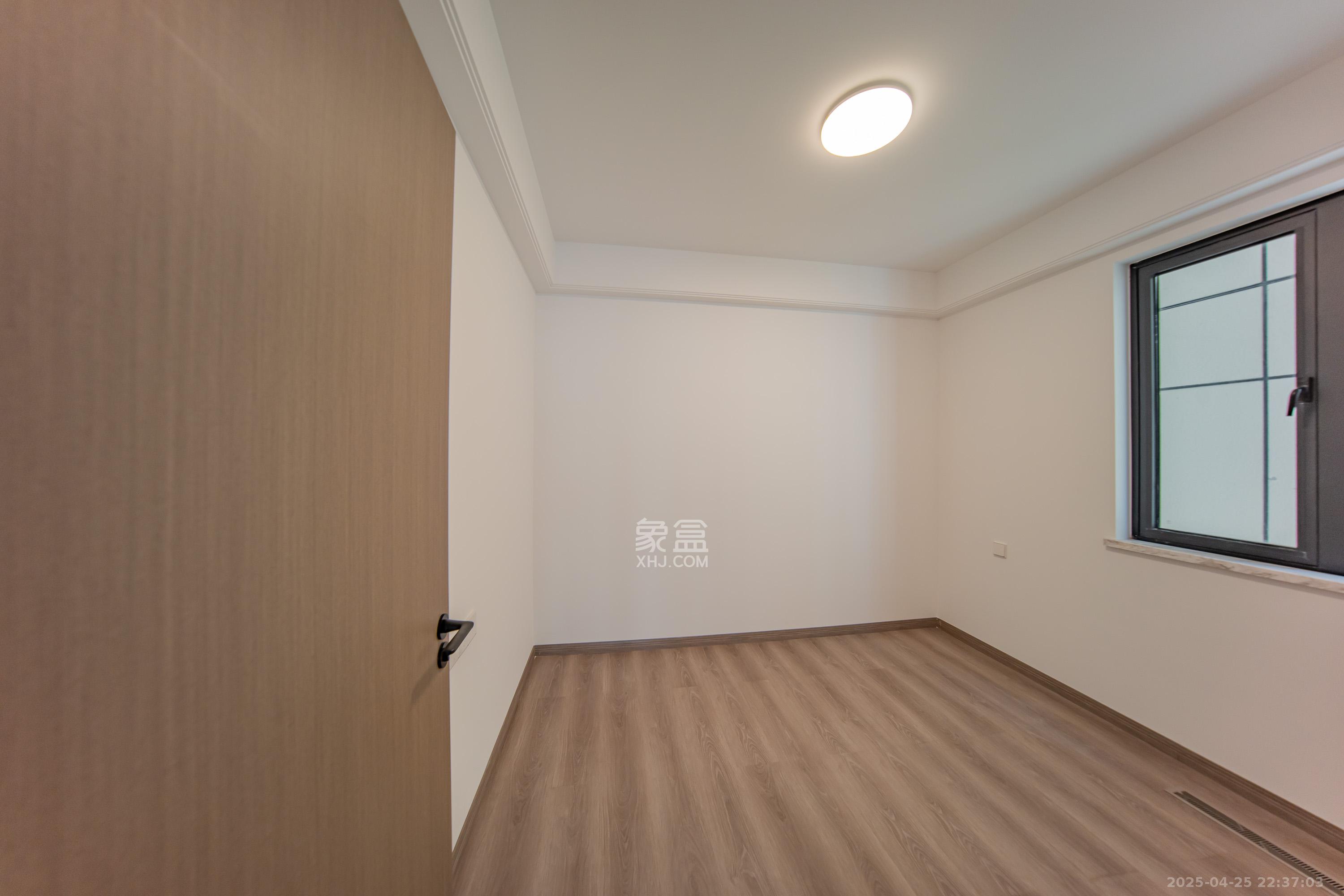 建投象山国际  3室2厅1卫   163.00万卧室