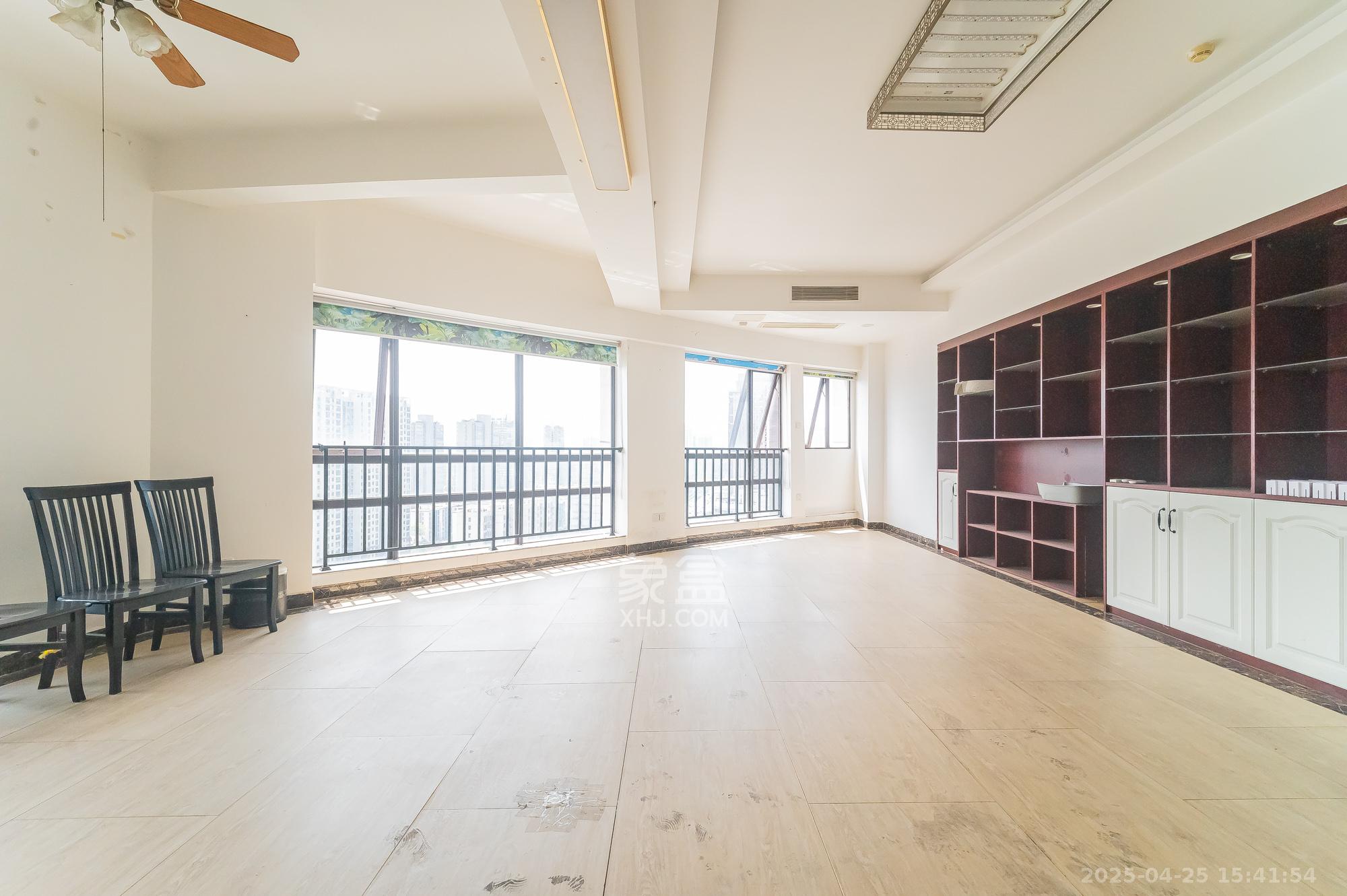 博雅例外 1室1厅1卫 75.8万 博雅例外 1室1厅1卫 75.8万客厅