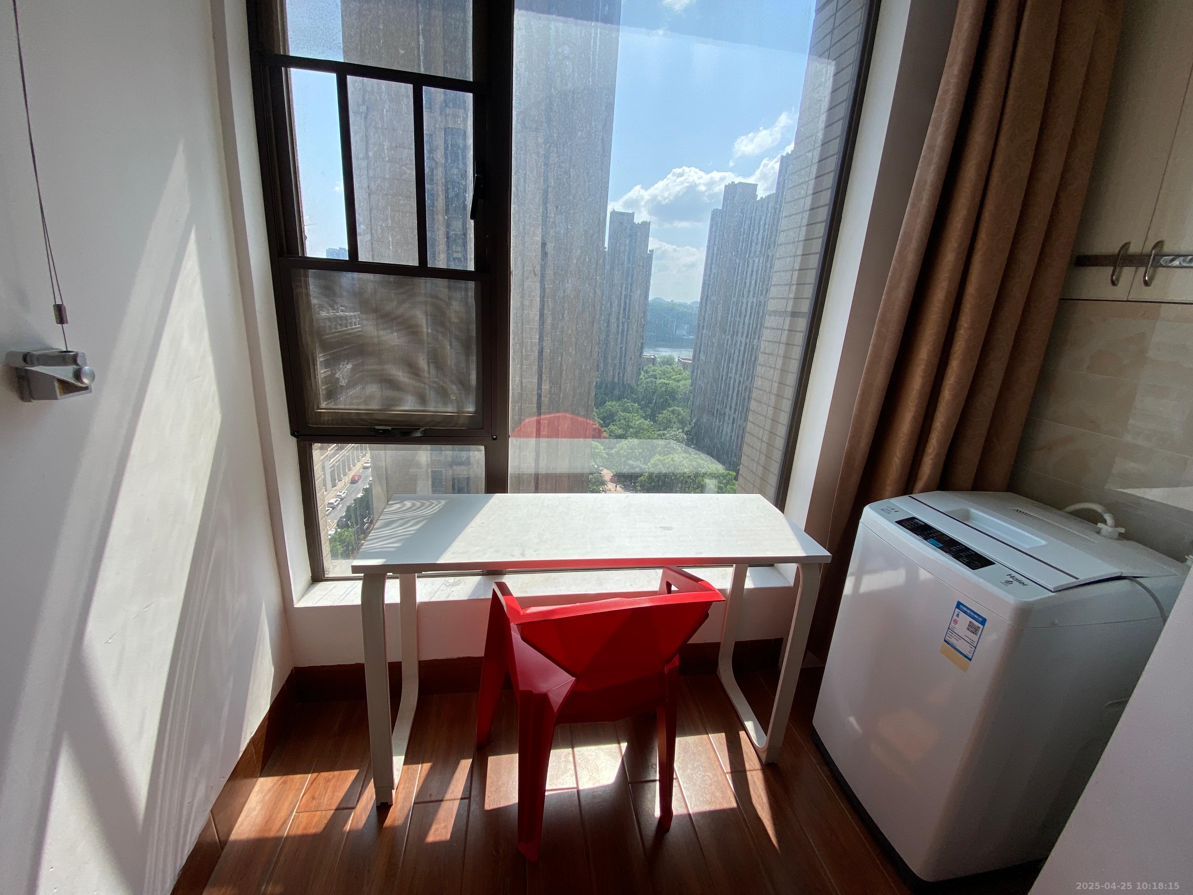 中泰财富湘江 1室1厅1卫 1300.0元/月 中泰财富湘江 1室1厅1卫 1300.0元/月室内图