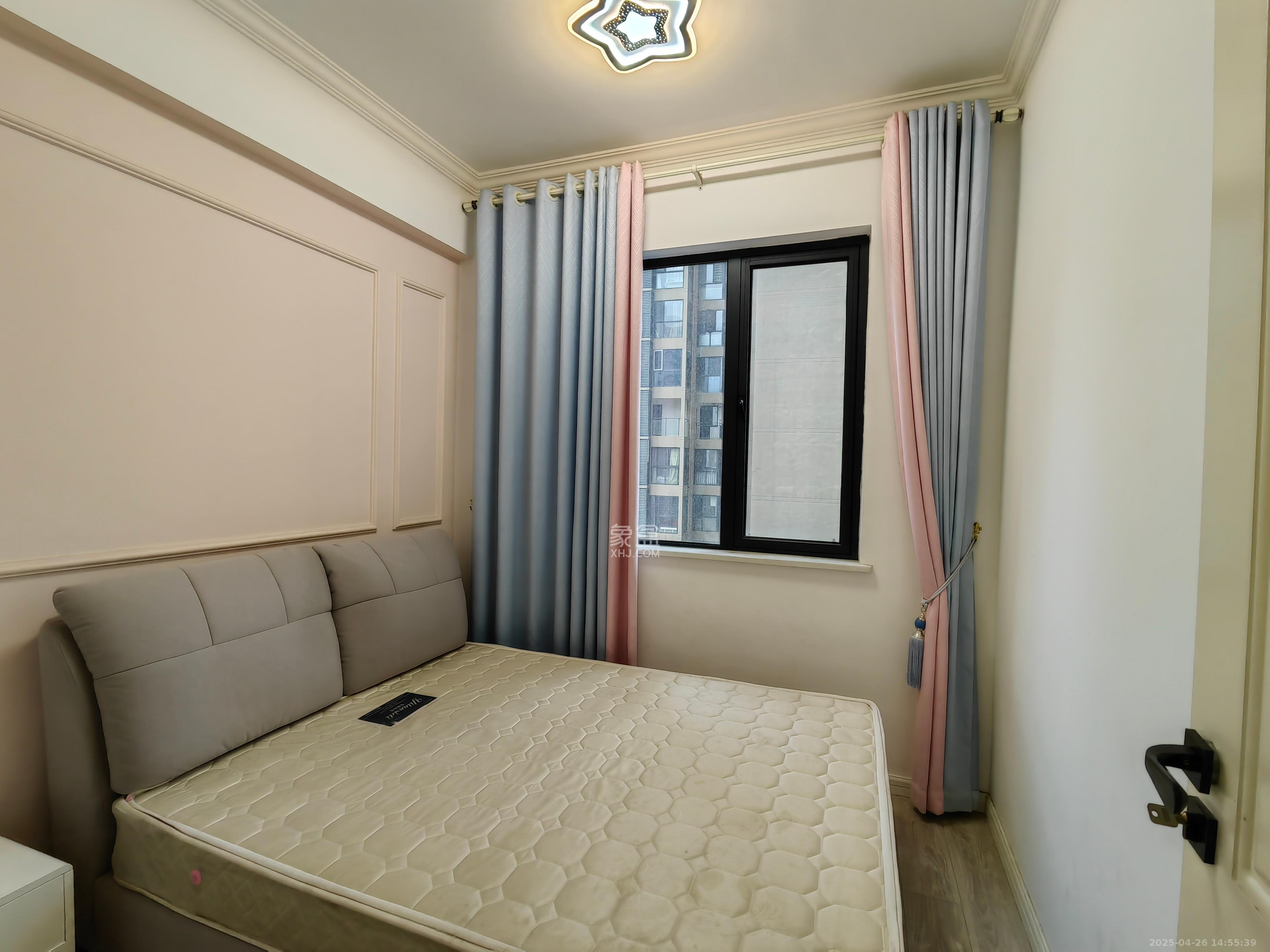 中建梅溪湖中心  3室2厅2卫   3400.00元/月室内图
