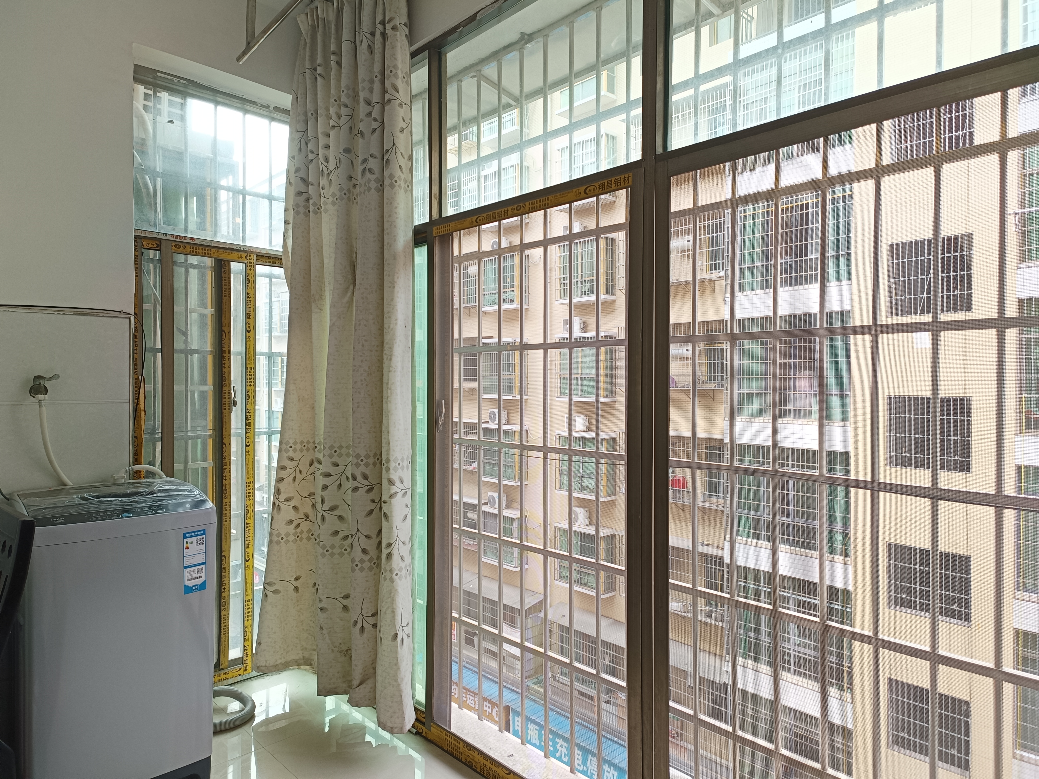 长湖小区  2室2厅1卫   1300.00元/月室内图