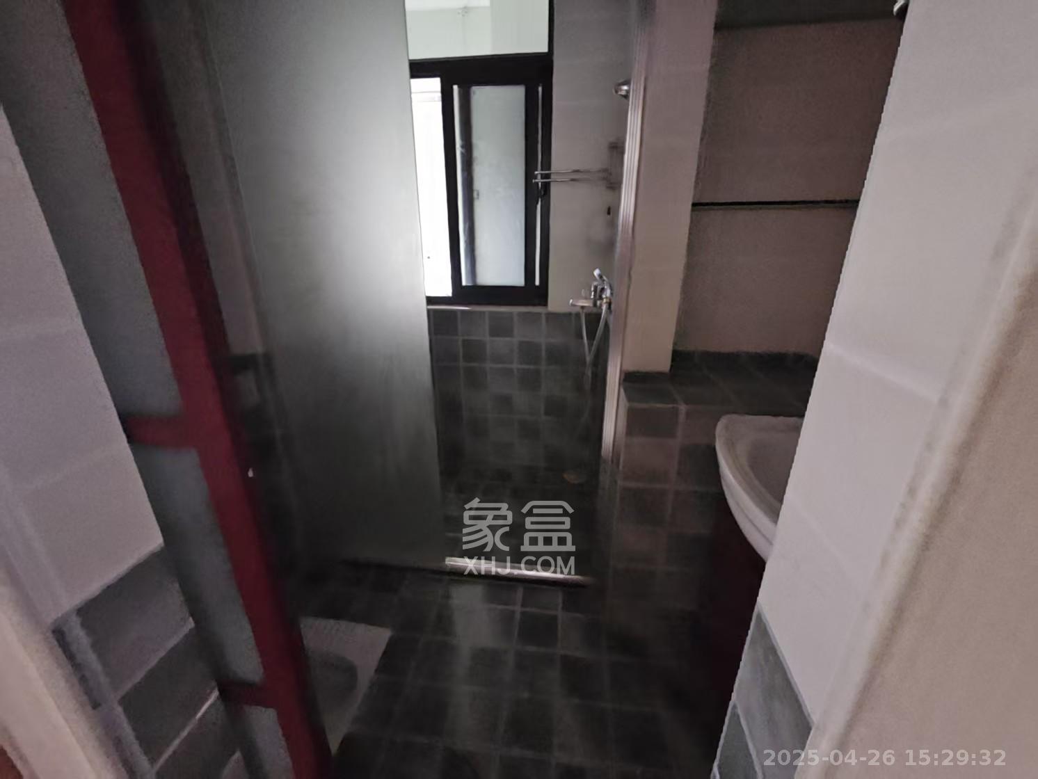 中央美郡  2室2厅1卫   2600.00元/月