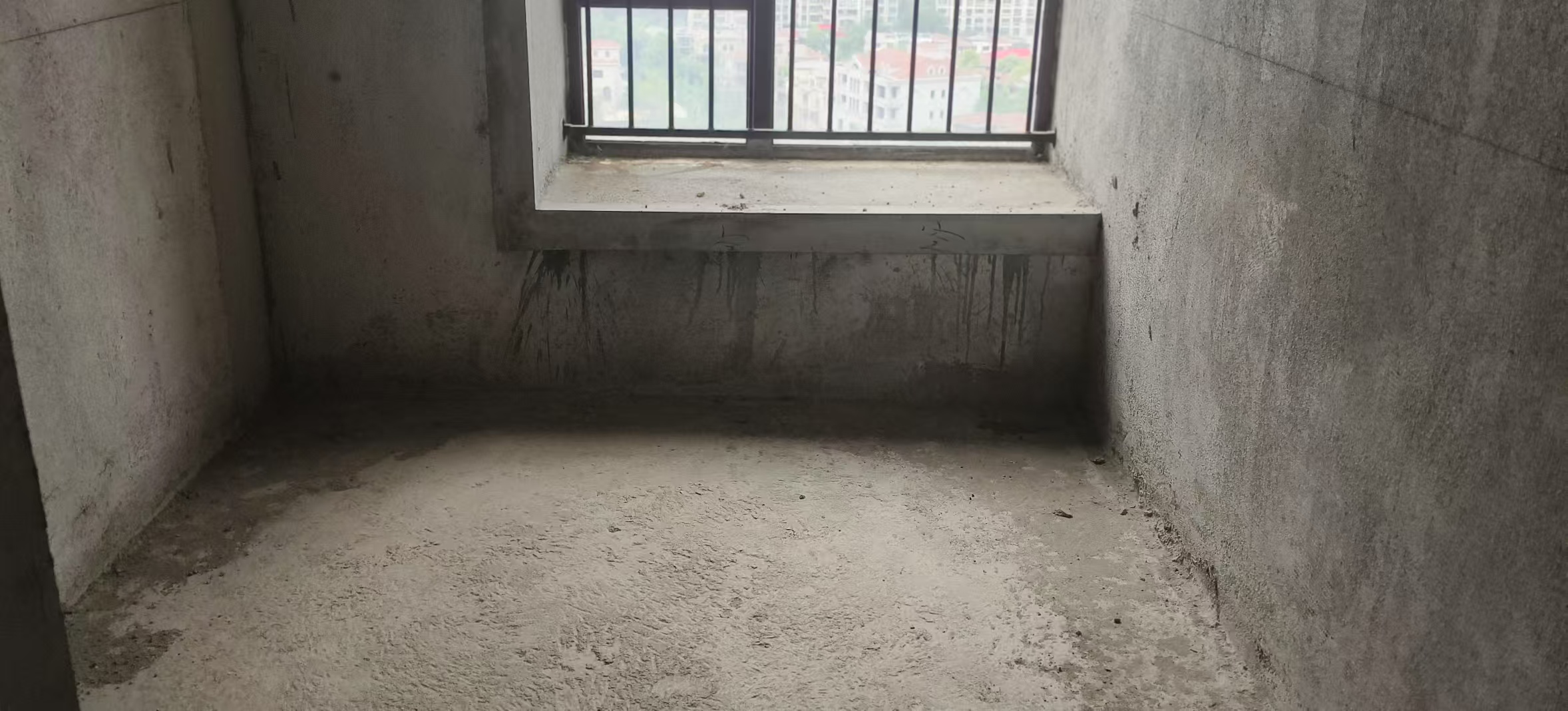 碧桂园锦岸  5室2厅3卫    185.0万 碧桂园锦岸  5室2厅3卫    185.0万室内图