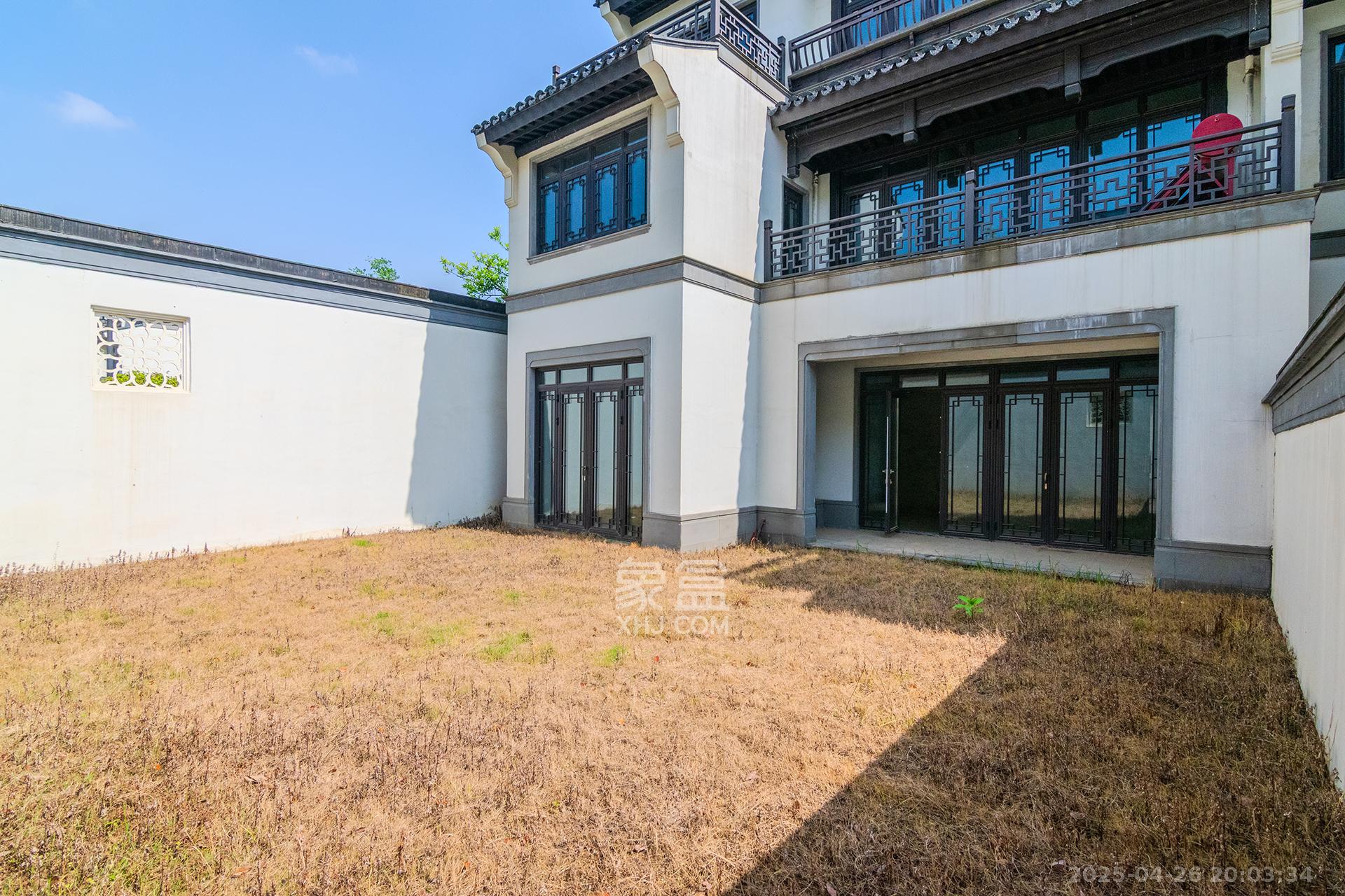 绿城高尔夫小镇  6室2厅4卫    468.0万其他