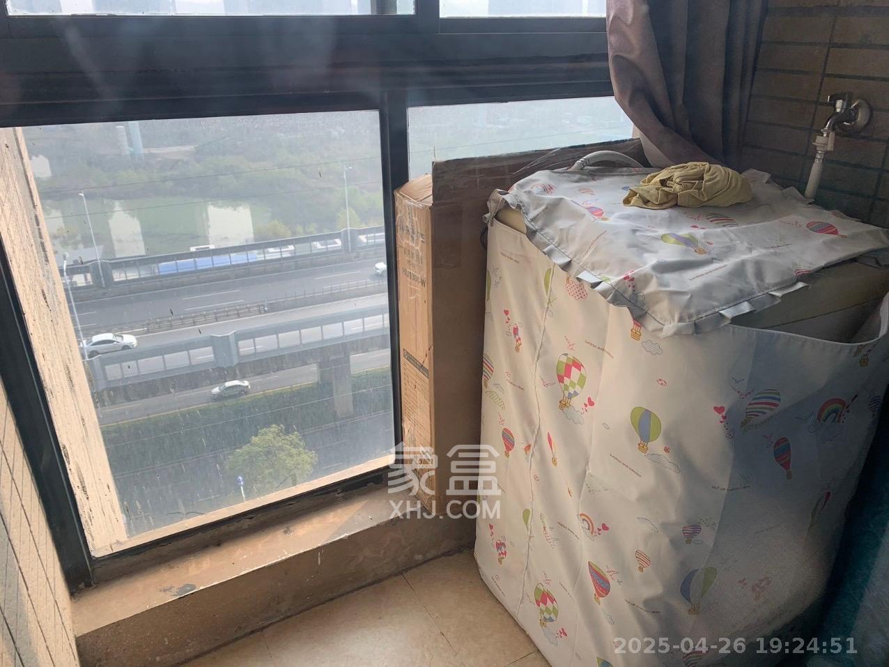 藏珑湖上国际花园  1室1厅1卫   1800.00元/月室内图
