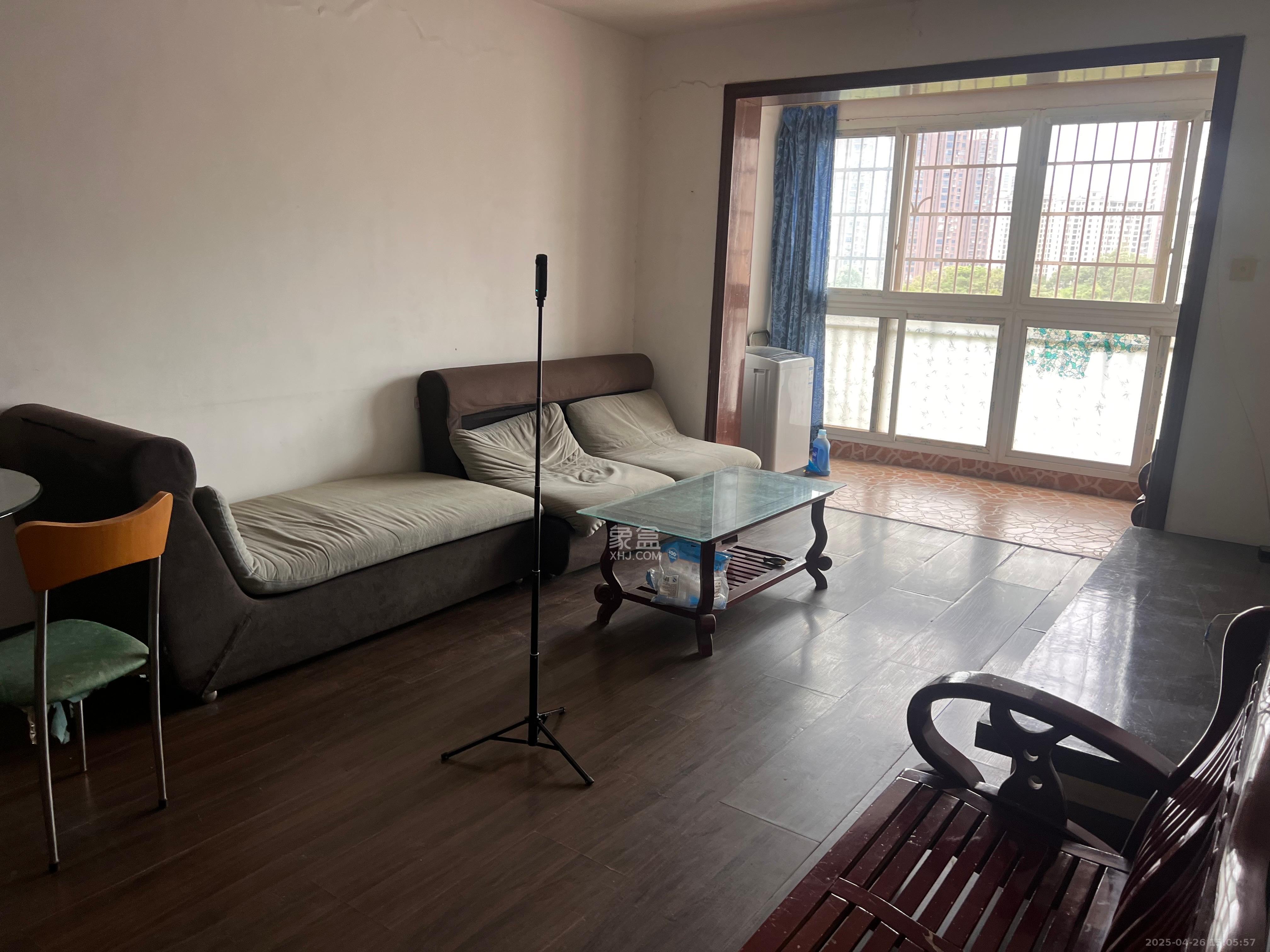 新诚小区  2室2厅1卫   1500.00元/月室内图