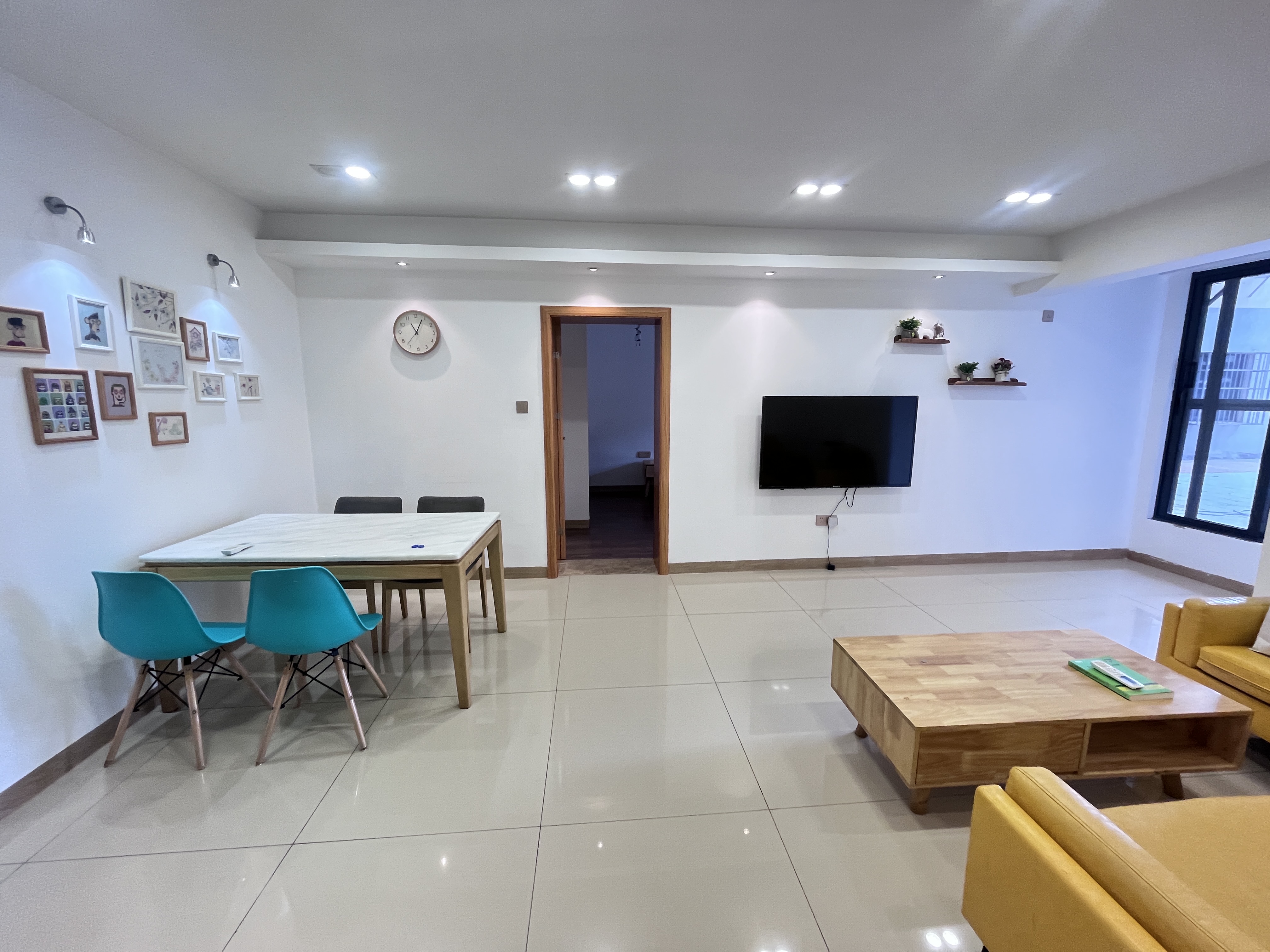 新宏基大厦 2室2厅1卫 3000.0元/月 新宏基大厦 2室2厅1卫 3000.0元/月室内图