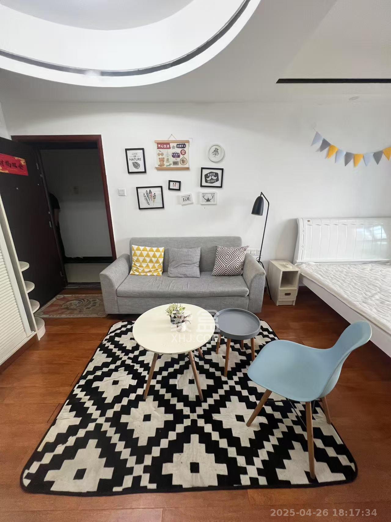 长盛上东区 1室1厅1卫 2000.0元/月 长盛上东区 1室1厅1卫 2000.0元/月室内图