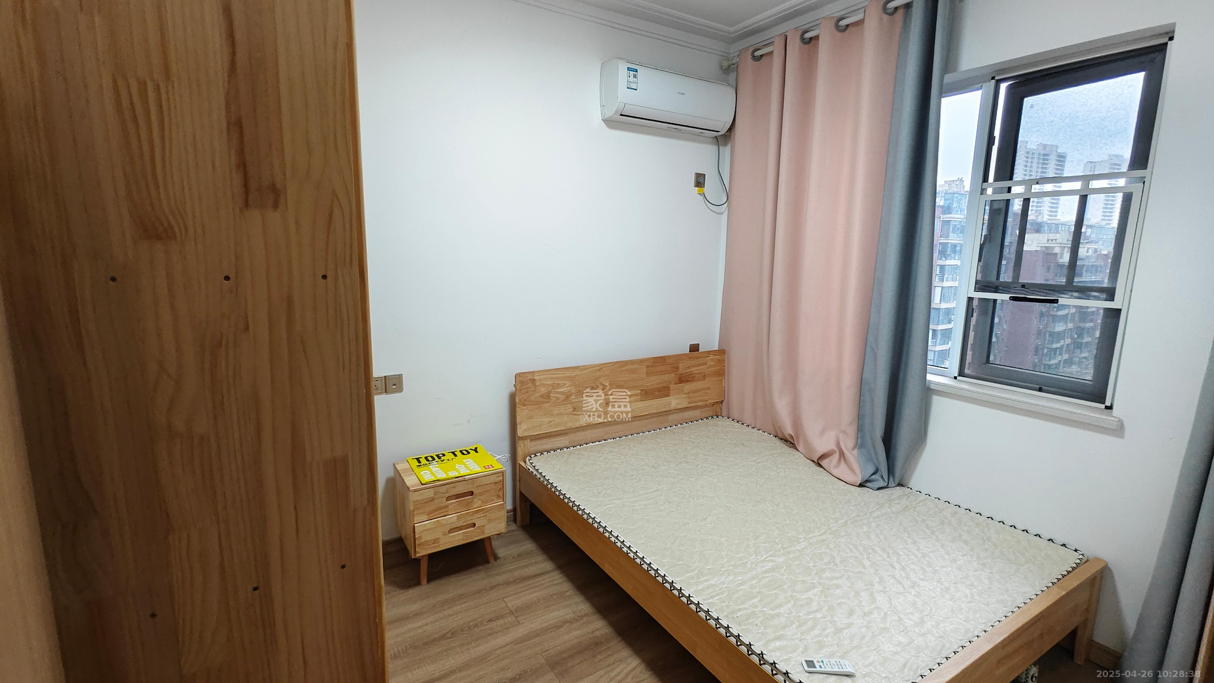 新华联梦想城 3室1厅1卫 1900.0元/月 新华联梦想城 3室1厅1卫 1900.0元/月室内图