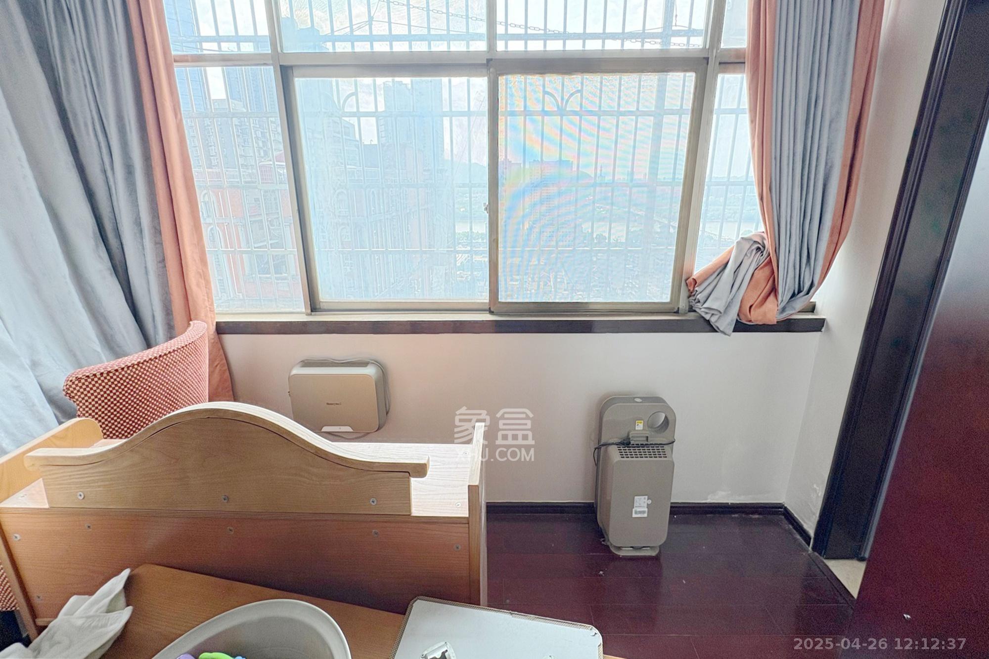 王府井公寓(福源公寓)  5室2厅2卫    300.0万 王府井公寓(福源公寓)  5室2厅2卫    300.0万阳台