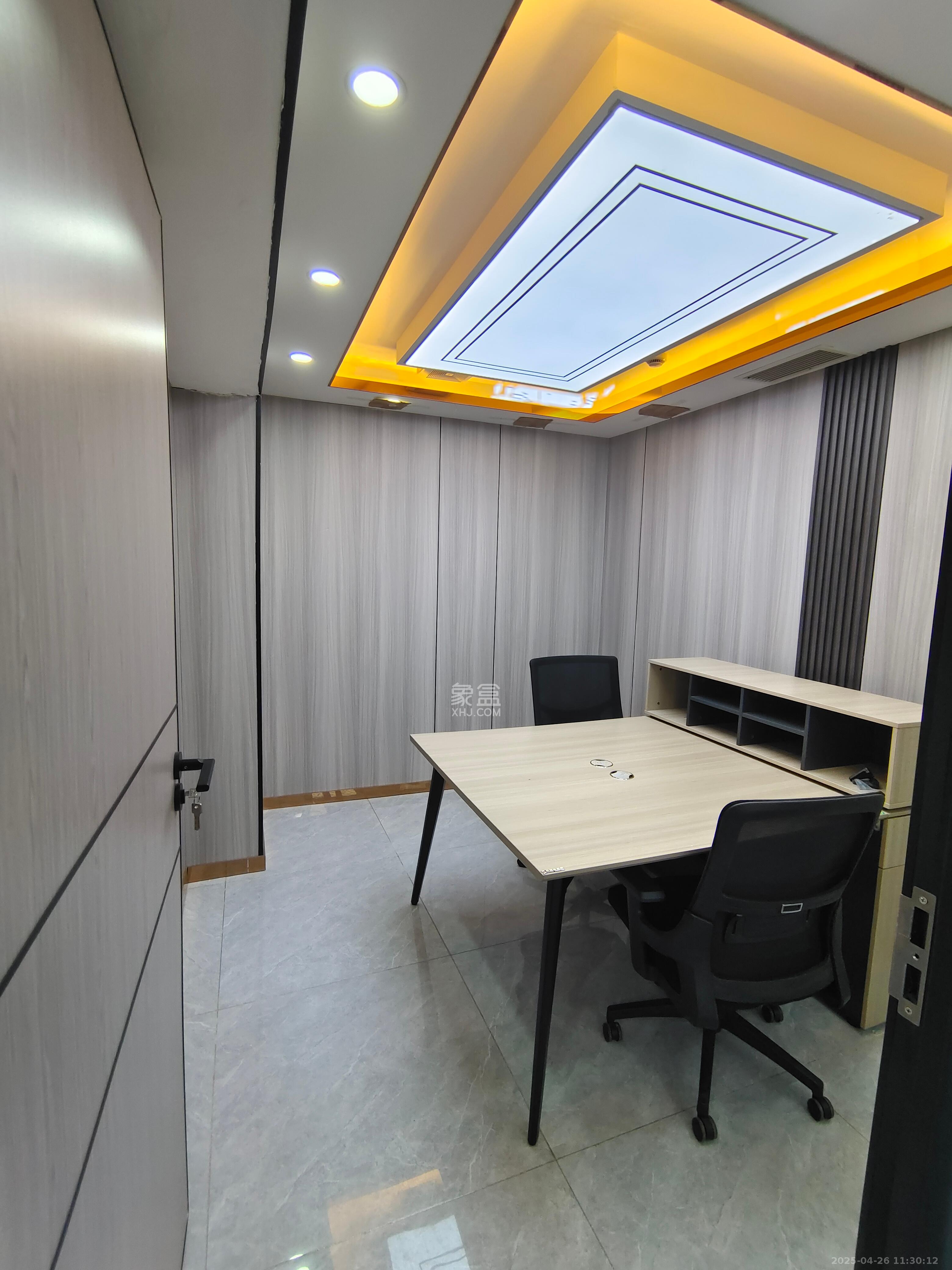 蓝湾国际广场  1室1厅1卫    6500.0元/月 蓝湾国际广场  1室1厅1卫    6500.0元/月室内图