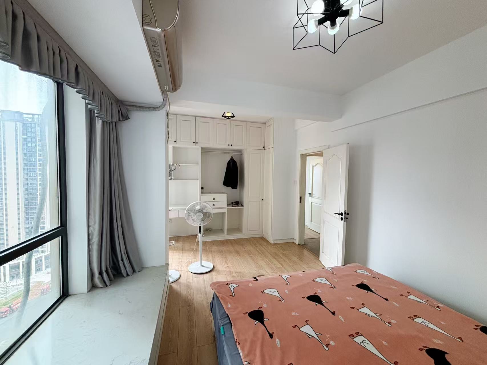 桂花城 3室2厅1卫 56.0万 桂花城 3室2厅1卫 56.0万室内图