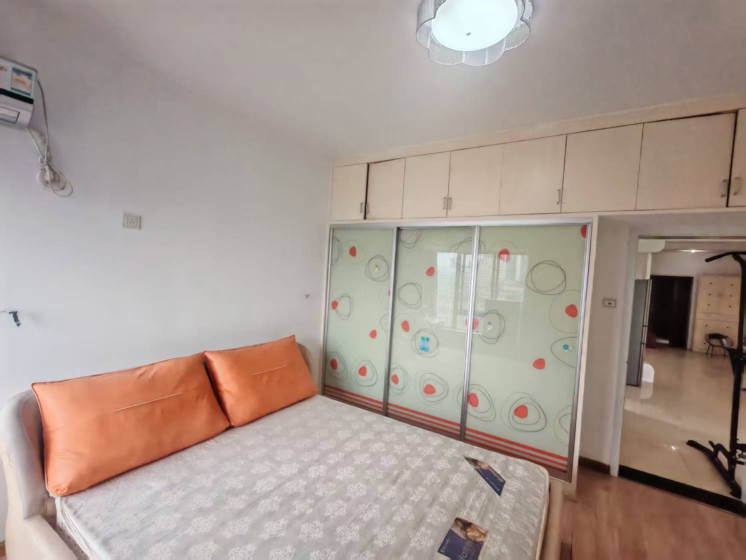 西域名邸 2室2厅1卫 49.8万 西域名邸 2室2厅1卫 49.8万室内图