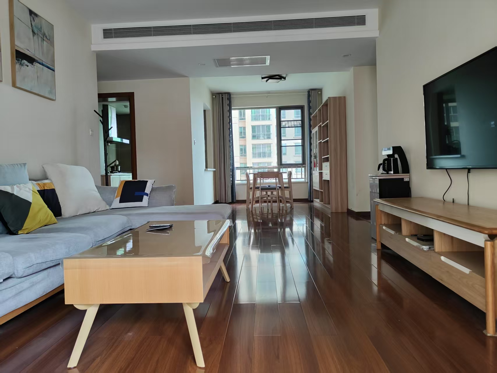 晋合湘水湾三期 4室2厅1卫 108.0万 晋合湘水湾三期 4室2厅1卫 108.0万室内图