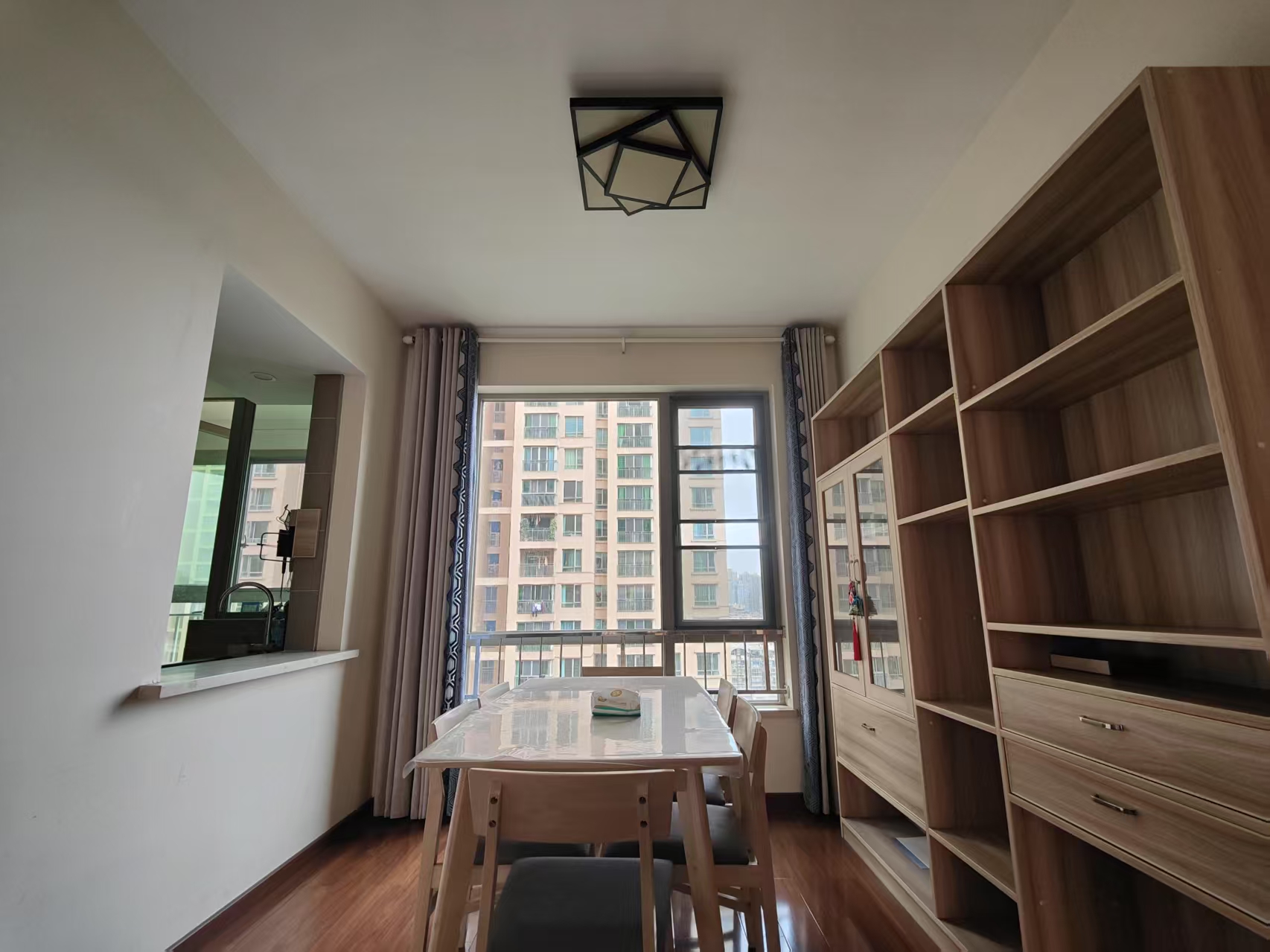 晋合湘水湾三期 4室2厅1卫 108.0万 晋合湘水湾三期 4室2厅1卫 108.0万室内图