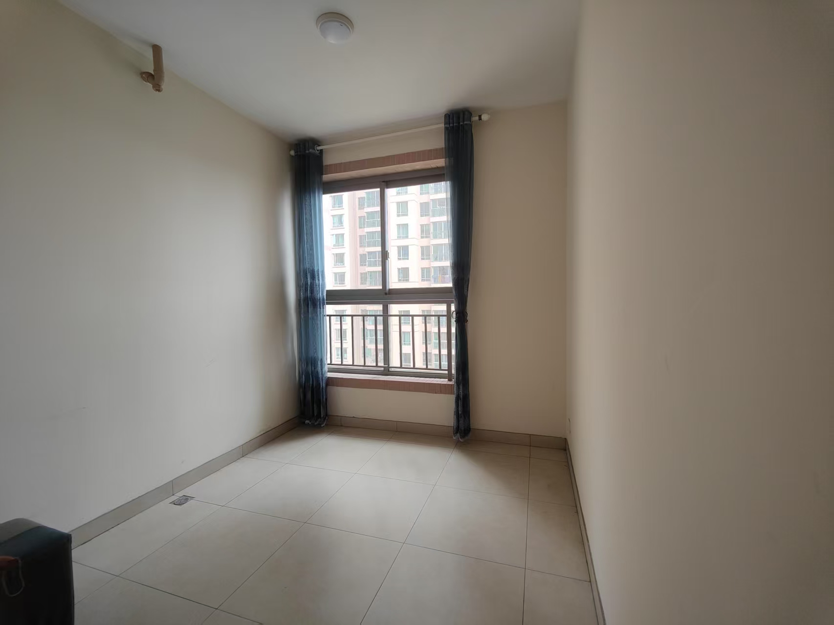 晋合湘水湾三期 4室2厅1卫 108.0万 晋合湘水湾三期 4室2厅1卫 108.0万室内图