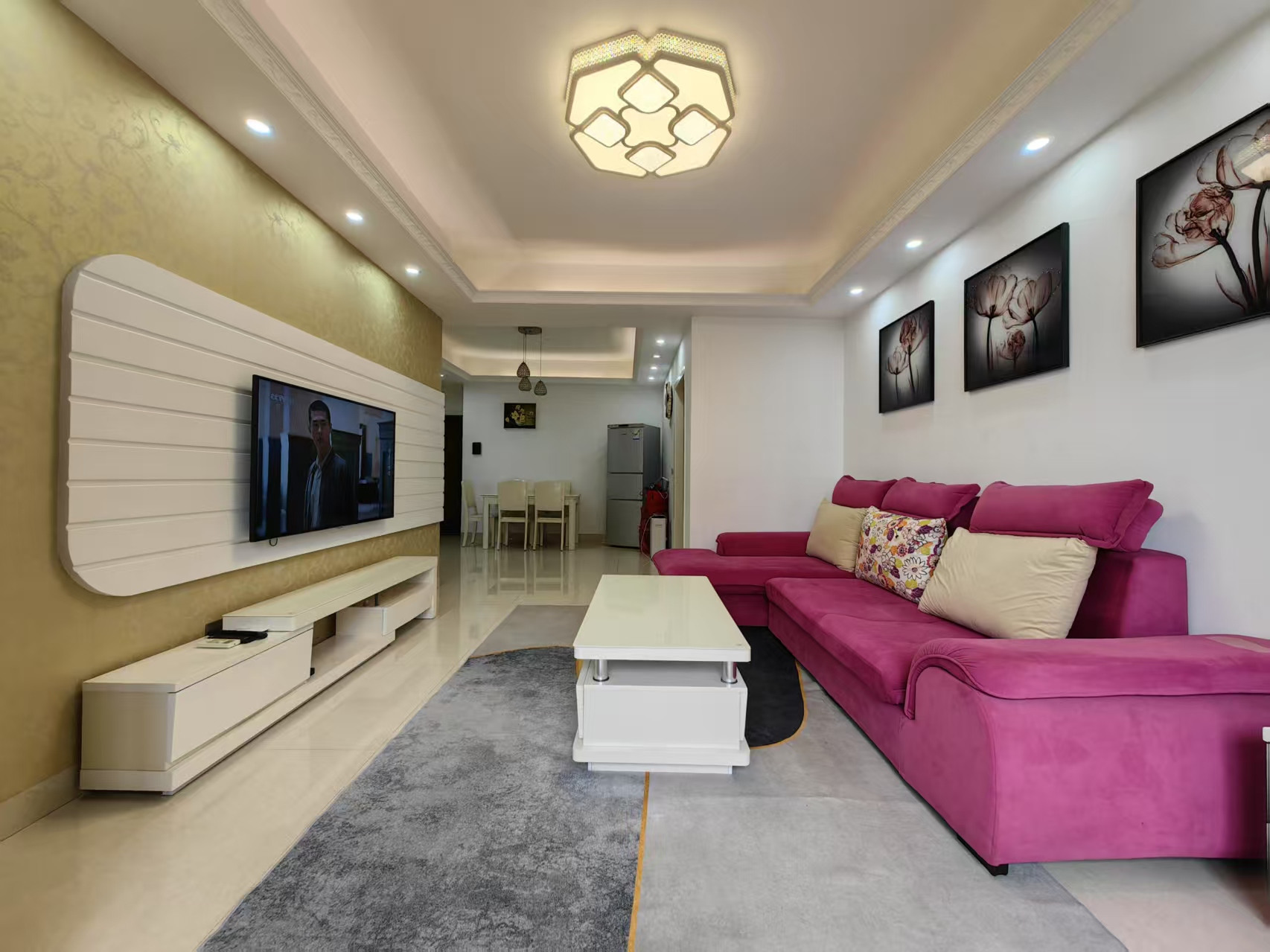 泰山公馆  2室2厅1卫    49.8万 泰山公馆  2室2厅1卫    49.8万室内图