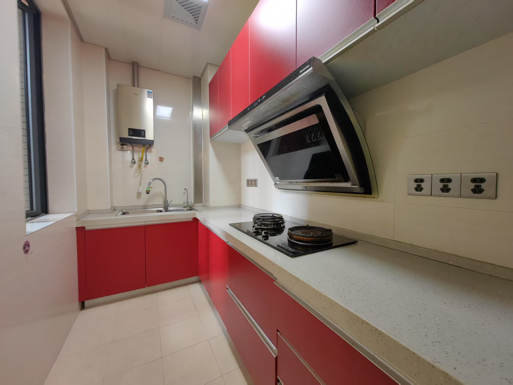 泰山公馆  2室2厅1卫    49.8万 泰山公馆  2室2厅1卫    49.8万室内图