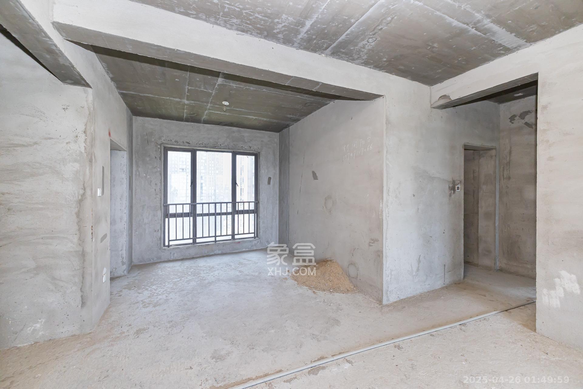 长燃新奥佳园  4室2厅2卫    90.0万 长燃新奥佳园  4室2厅2卫    90.0万客厅