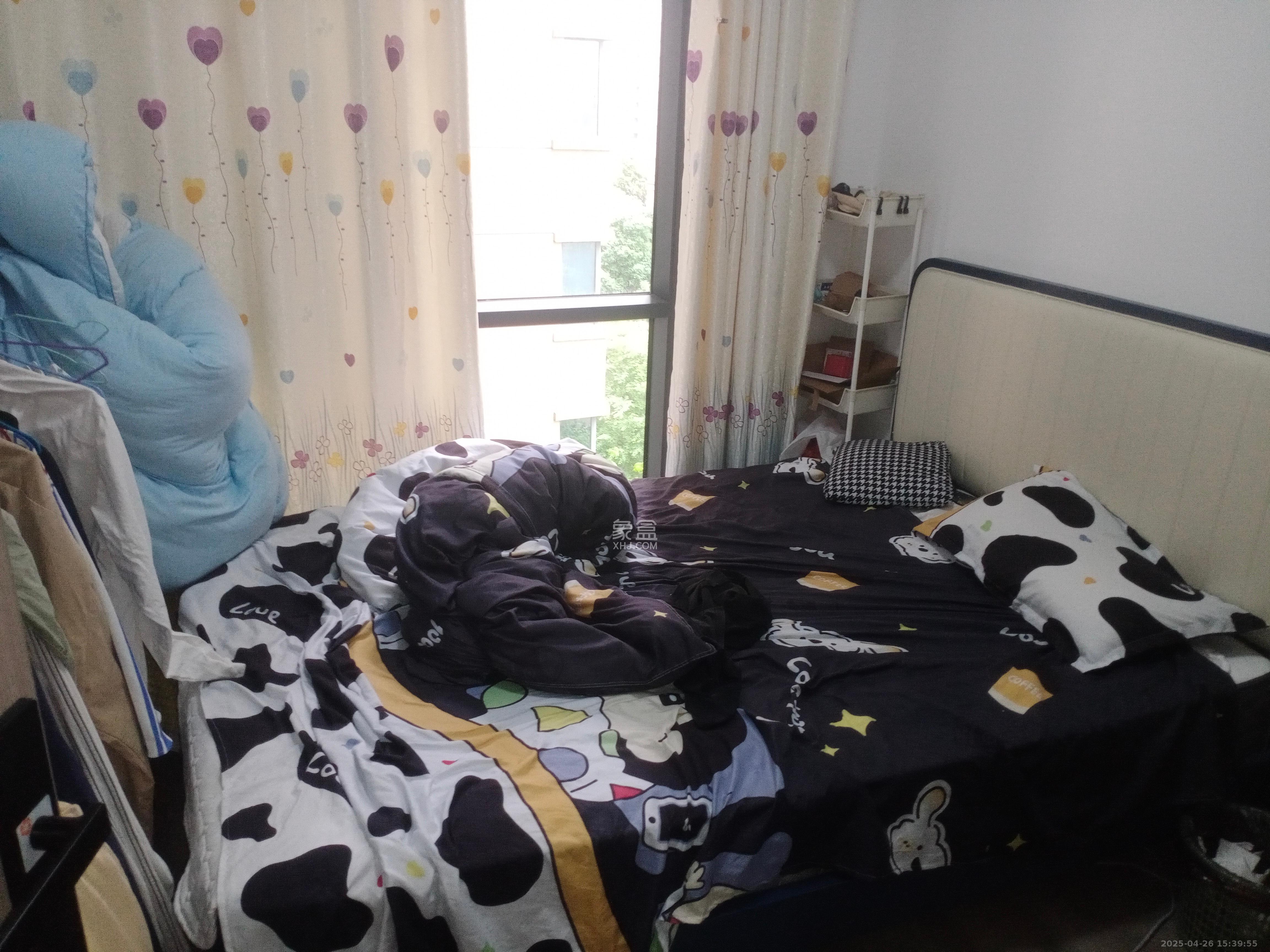 江河东澜湾  3室2厅1卫   3000.00元/月室内图