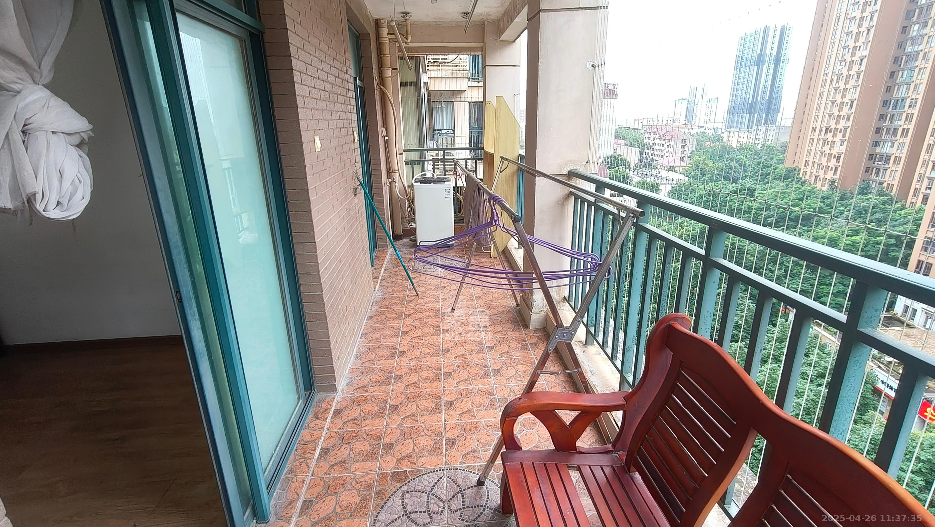 中江国际花城 3室2厅2卫 2500.0元/月 中江国际花城 3室2厅2卫 2500.0元/月室内图