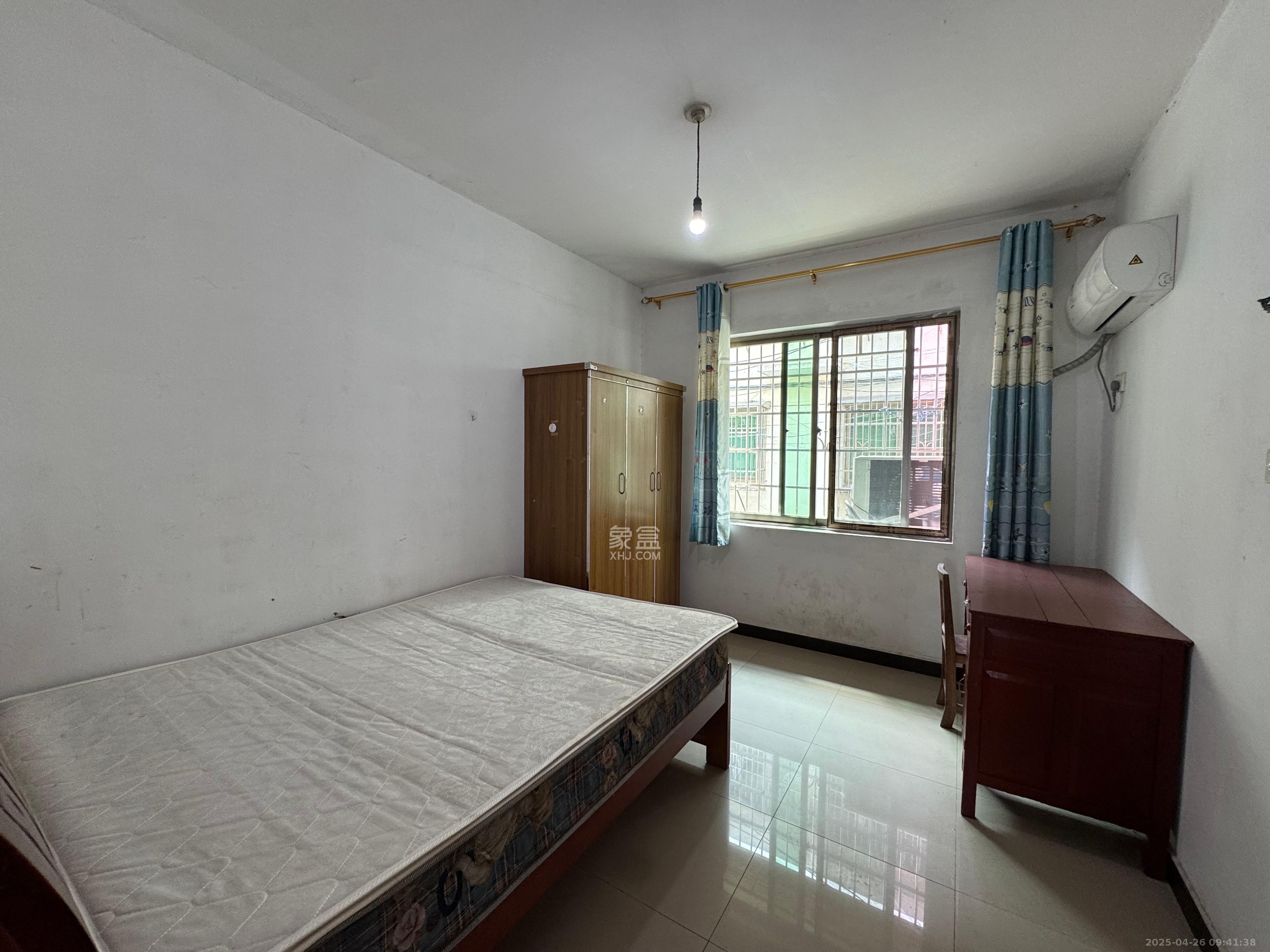 黄金乡金沙村废旧大市场 3室2厅1卫 1100.0元/月 黄金乡金沙村废旧大市场 3室2厅1卫 1100.0元/月室内图