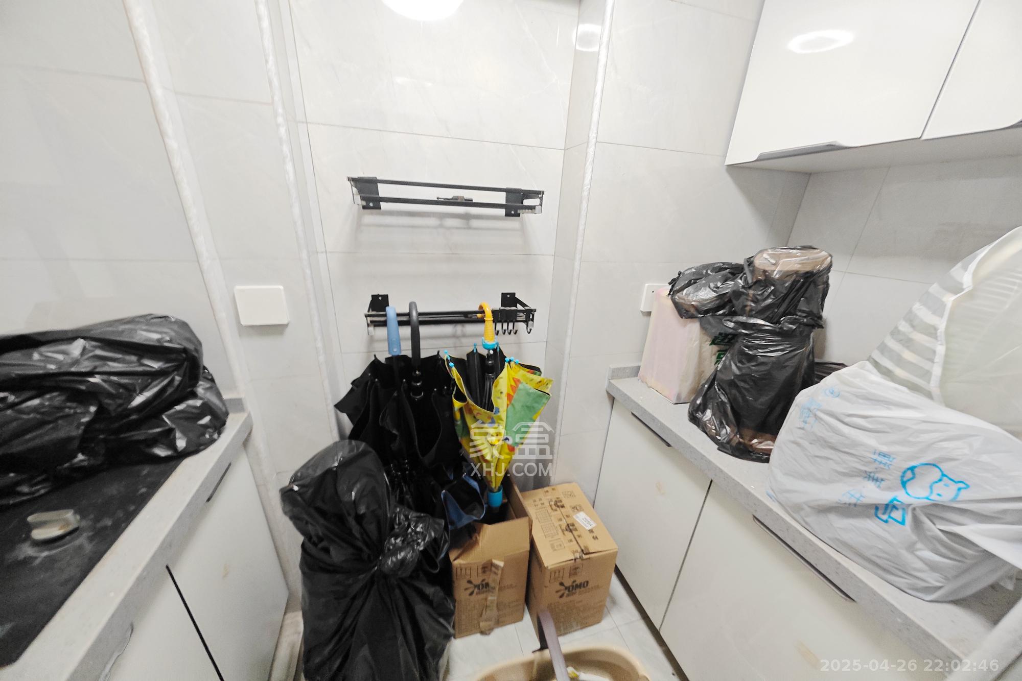 金地社区 1室1厅1卫 32.0万 金地社区 1室1厅1卫 32.0万厨房