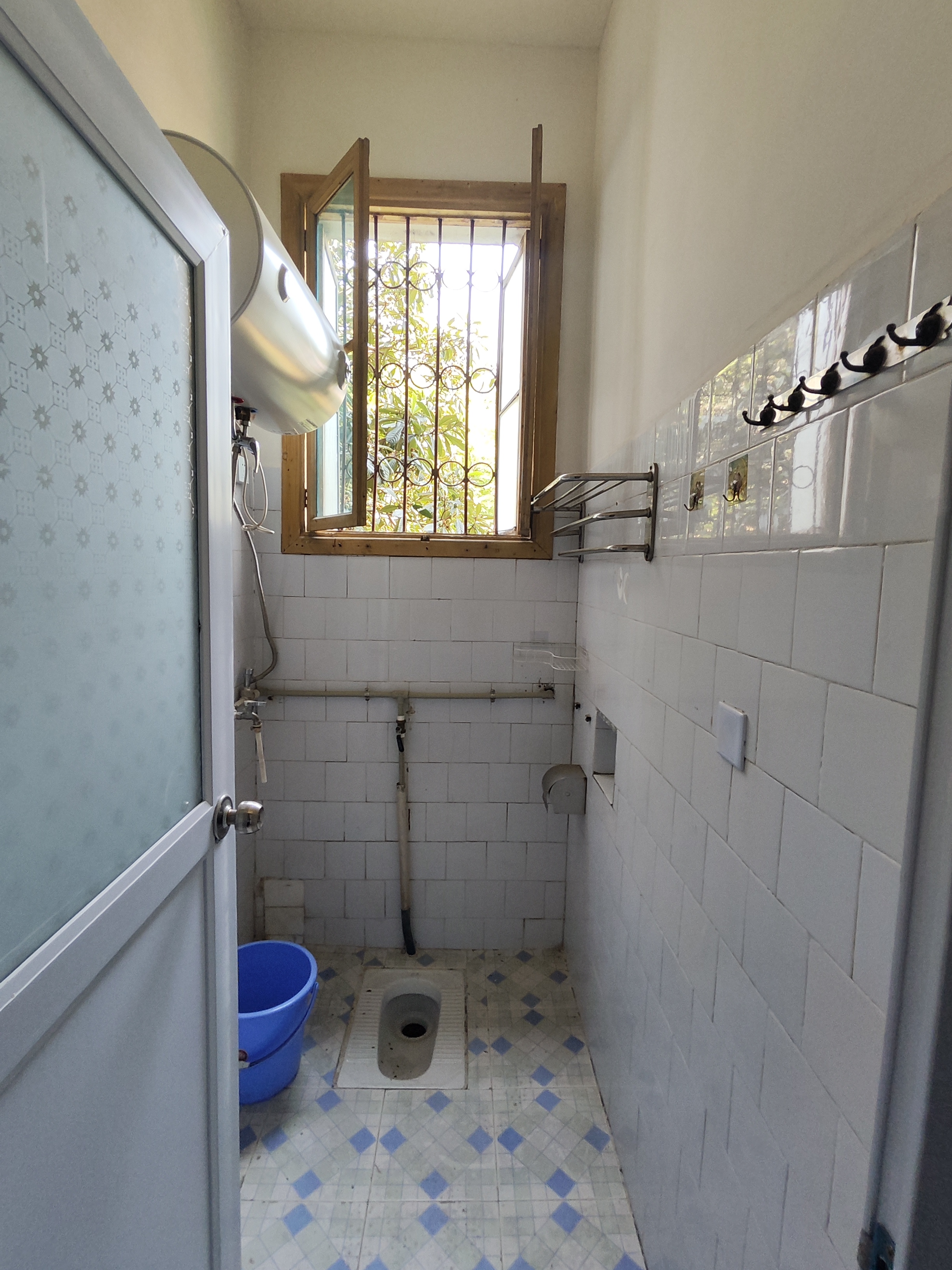 三角坪散盘 4室4厅2卫 1100.0元/月 三角坪散盘 4室4厅2卫 1100.0元/月室内图