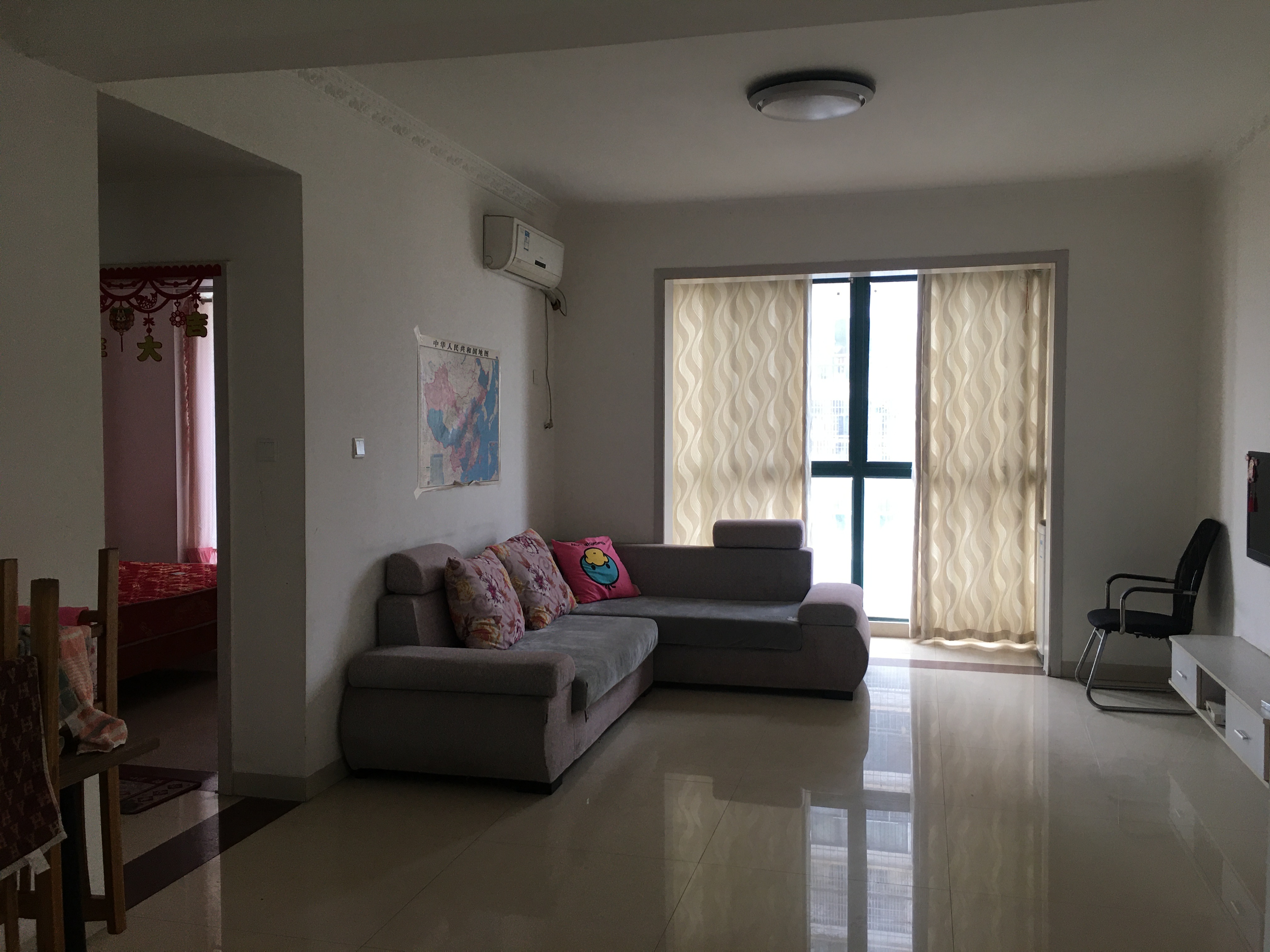 品阁 3室2厅1卫 2000.0元/月 品阁 3室2厅1卫 2000.0元/月室内图