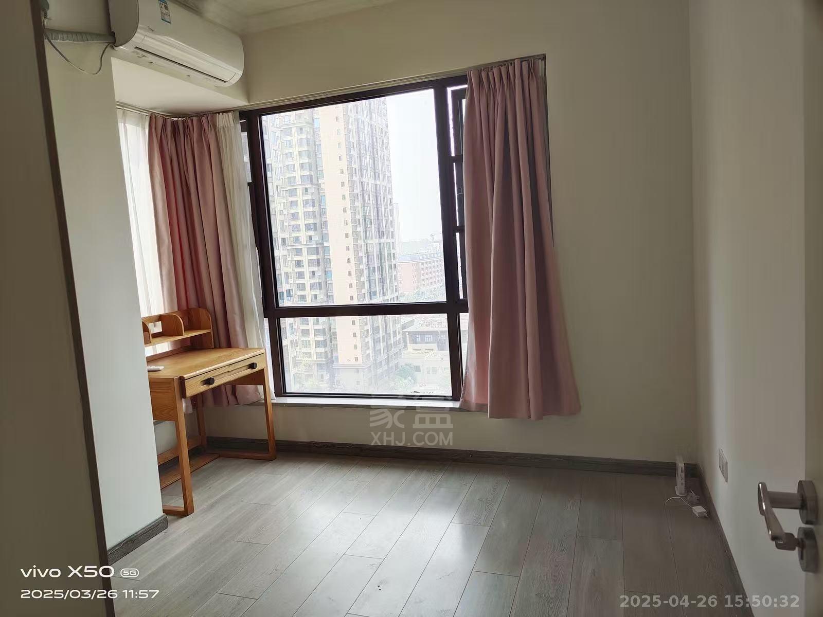 金轮津桥华府 3室2厅1卫 1800.0元/月 金轮津桥华府 3室2厅1卫 1800.0元/月室内图