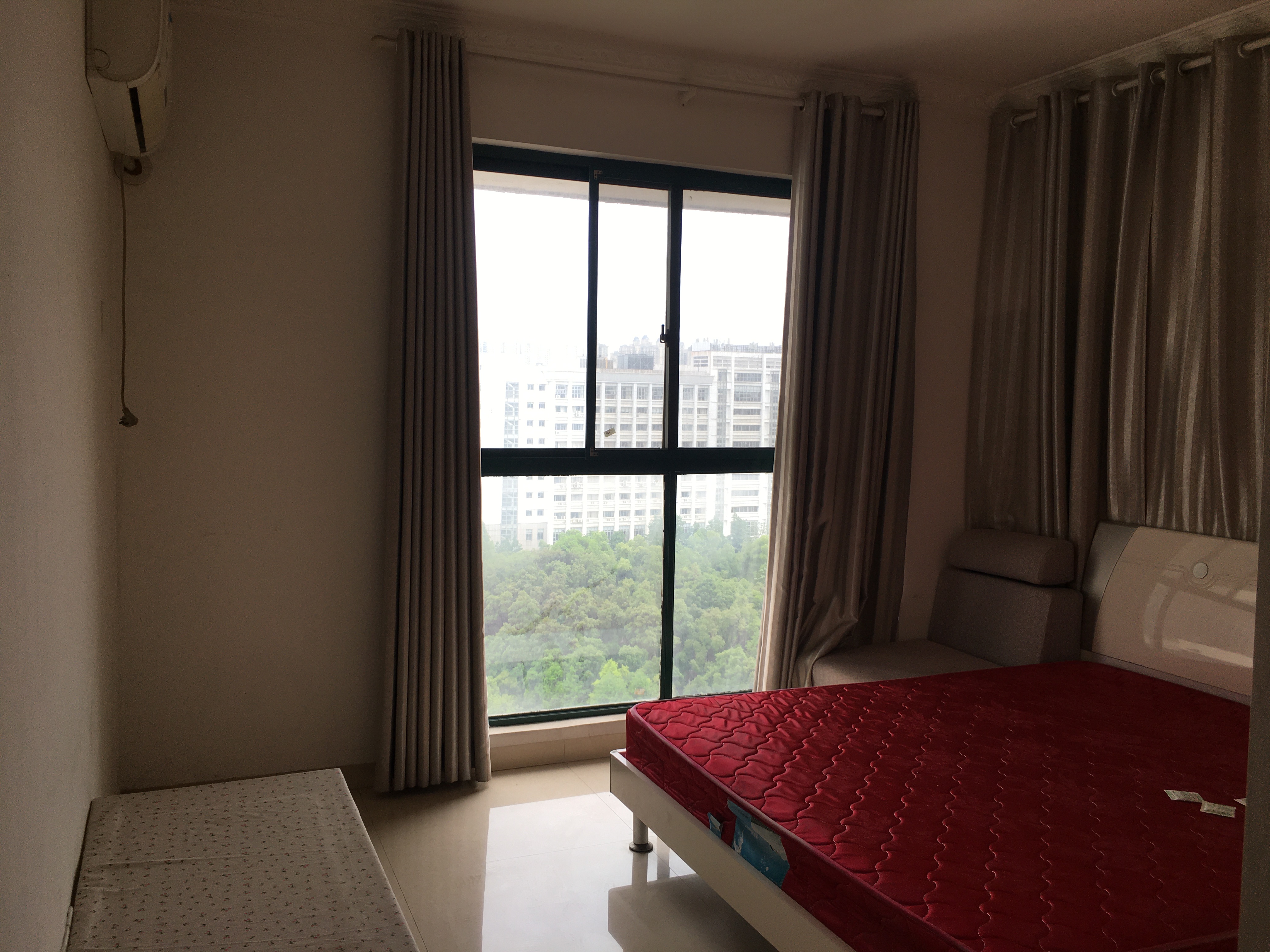 品阁 3室2厅1卫 2000.0元/月 品阁 3室2厅1卫 2000.0元/月室内图