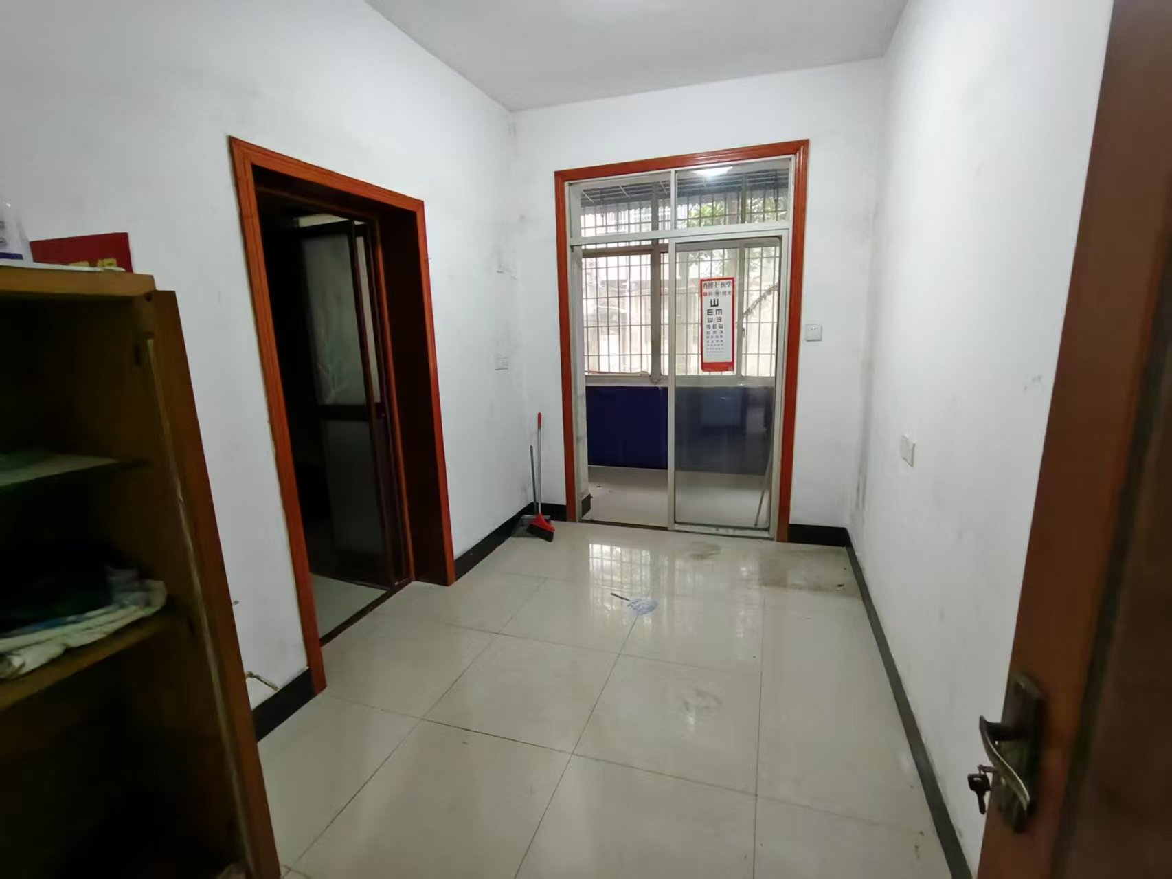 市煤炭局家属楼  3室1厅1卫    27.8万客厅