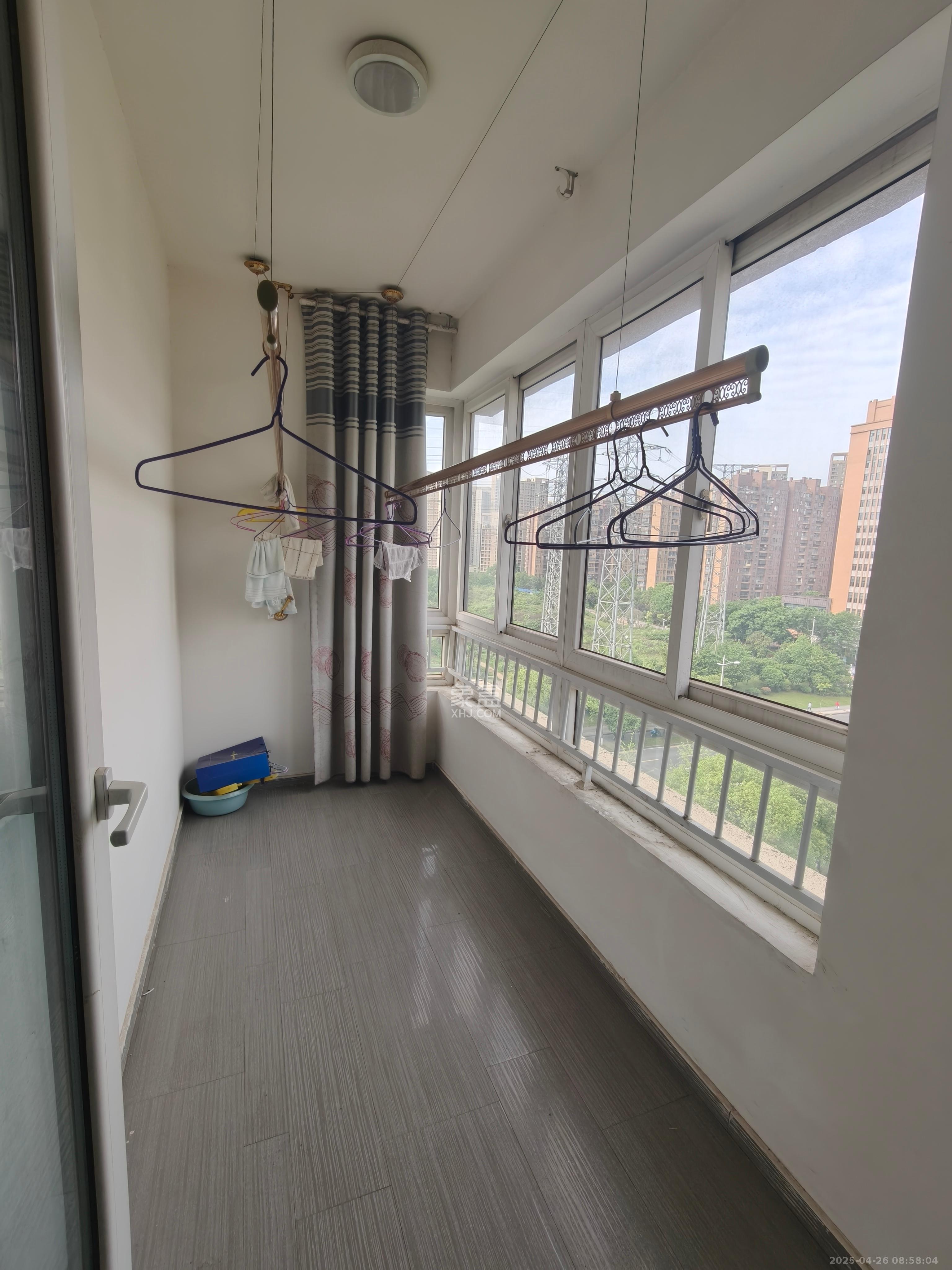 万国城(当代满庭春MOMA)一期 4室1厅2卫 4800.0元/月 万国城(当代满庭春MOMA)一期 4室1厅2卫 4800.0元/月室内图