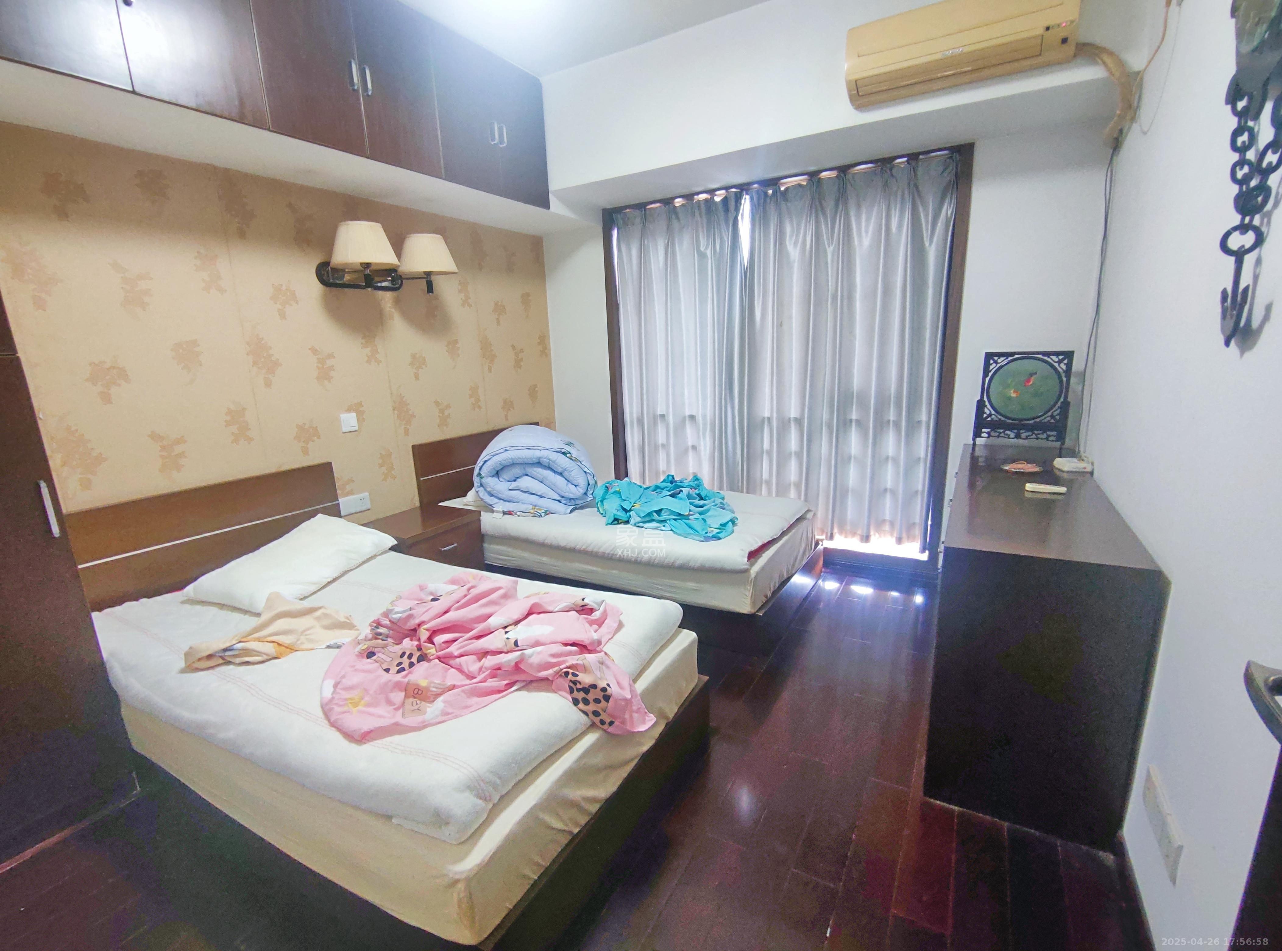 中城丽景香山园  4室2厅2卫   3200.00元/月室内图