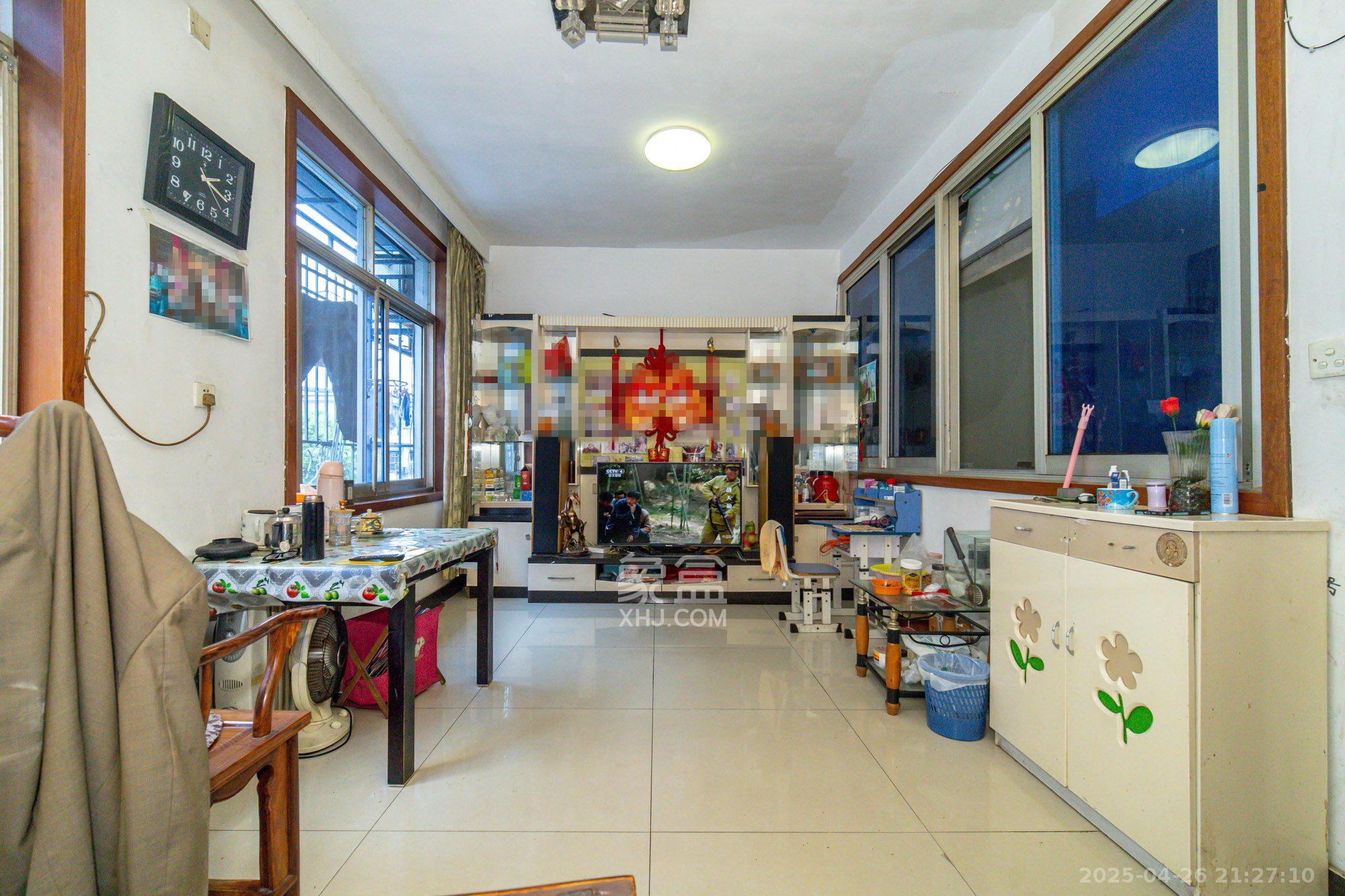 星沙二区  5室2厅2卫    205.0万 星沙二区  5室2厅2卫    205.0万