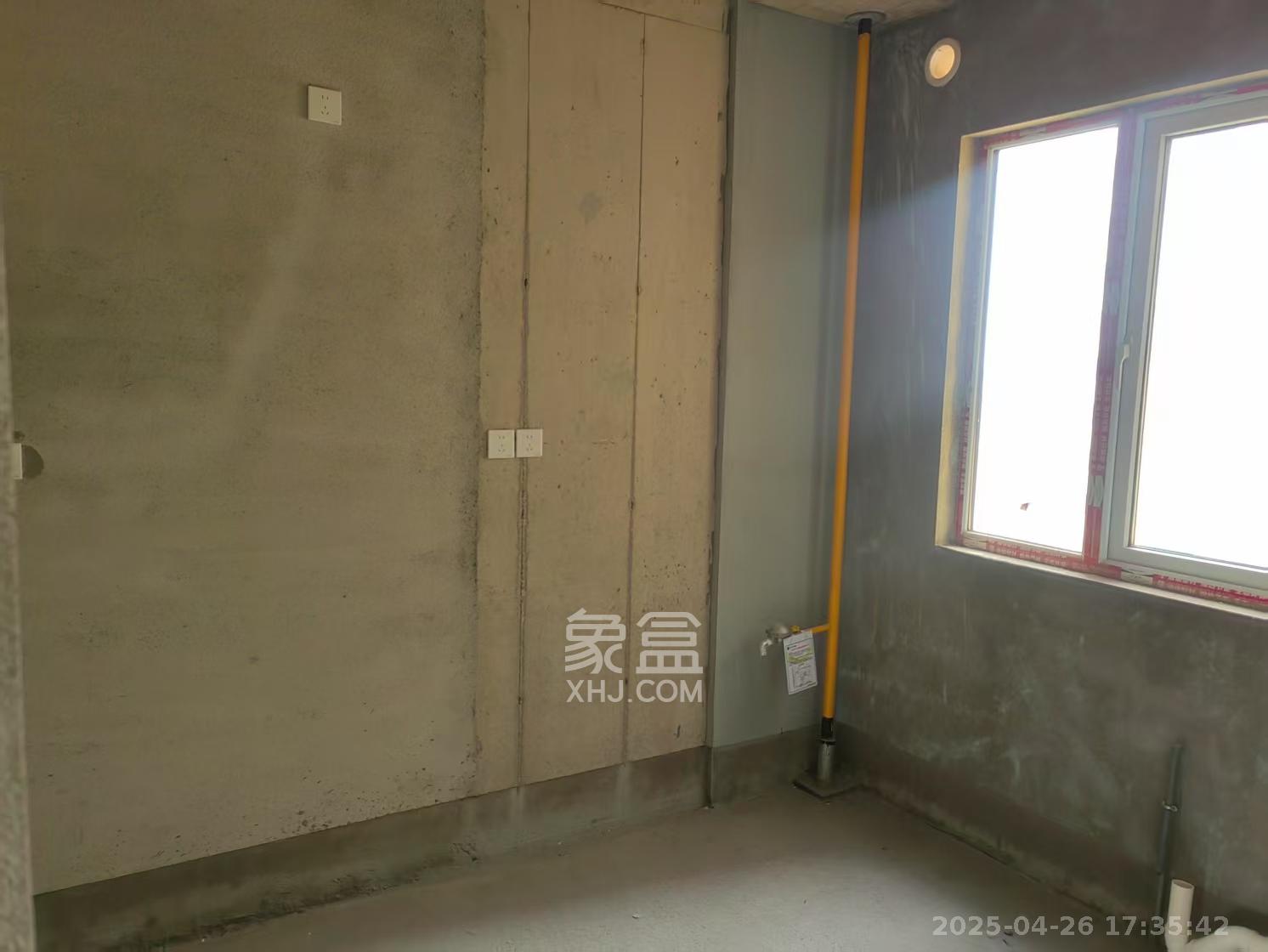 新宇东升家园 4室2厅2卫 1400.0元/月 新宇东升家园 4室2厅2卫 1400.0元/月室内图