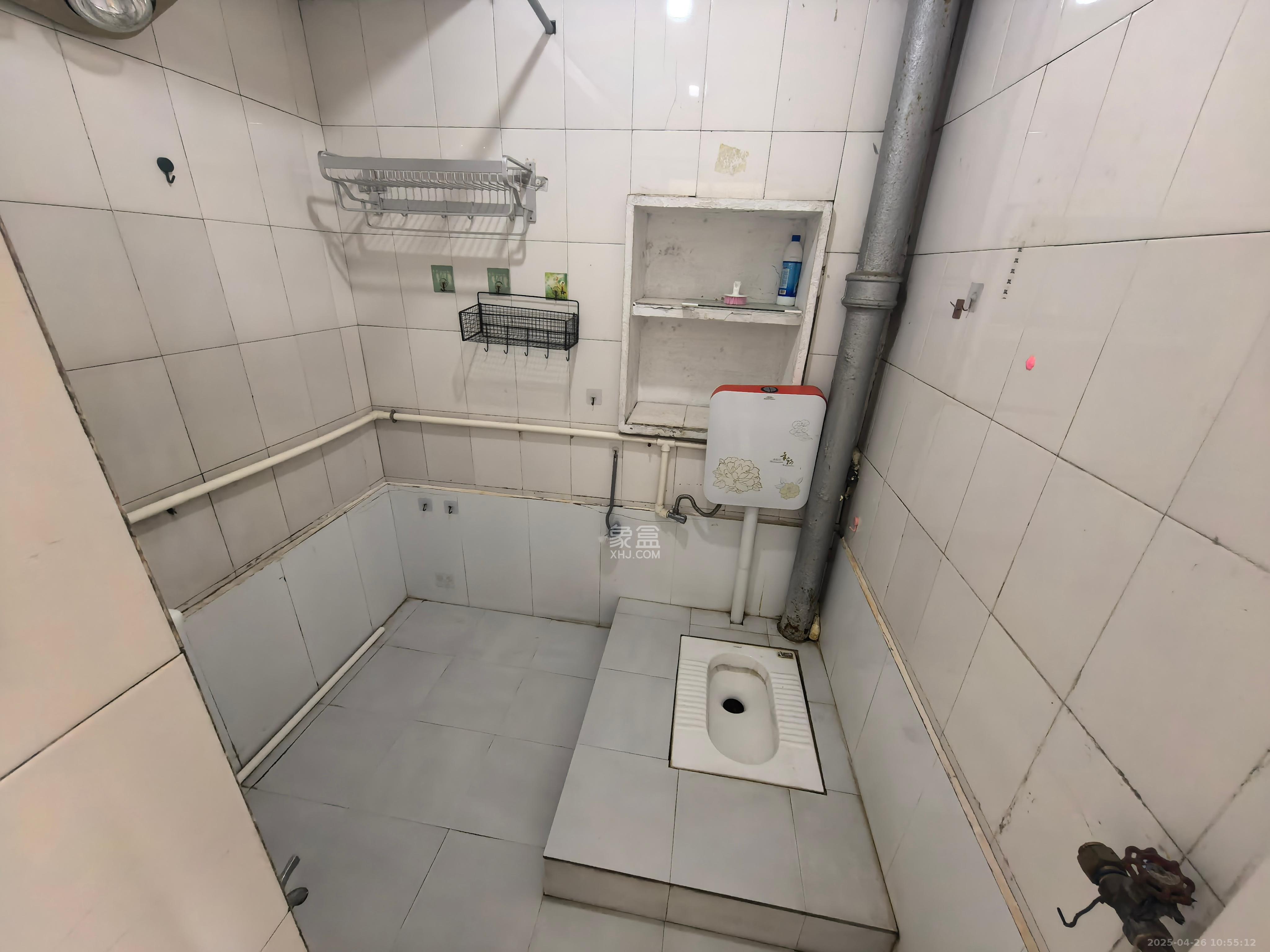 红旗社区  2室1厅1卫   1800.00元/月室内图
