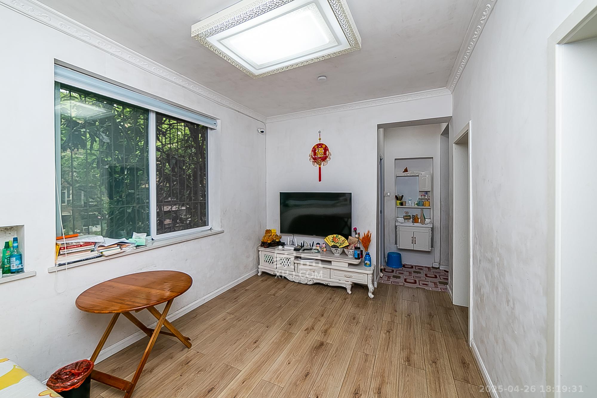 梅岭村  3室2厅1卫    71.8万 梅岭村  3室2厅1卫    71.8万客厅